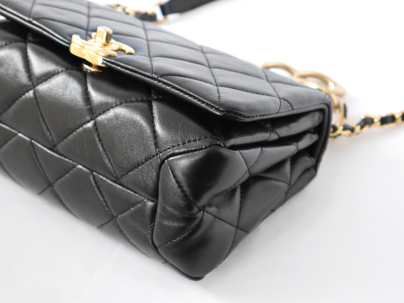 Matelassé Lambskin 2-Way Chain Shoulder Bag, Black — view 4