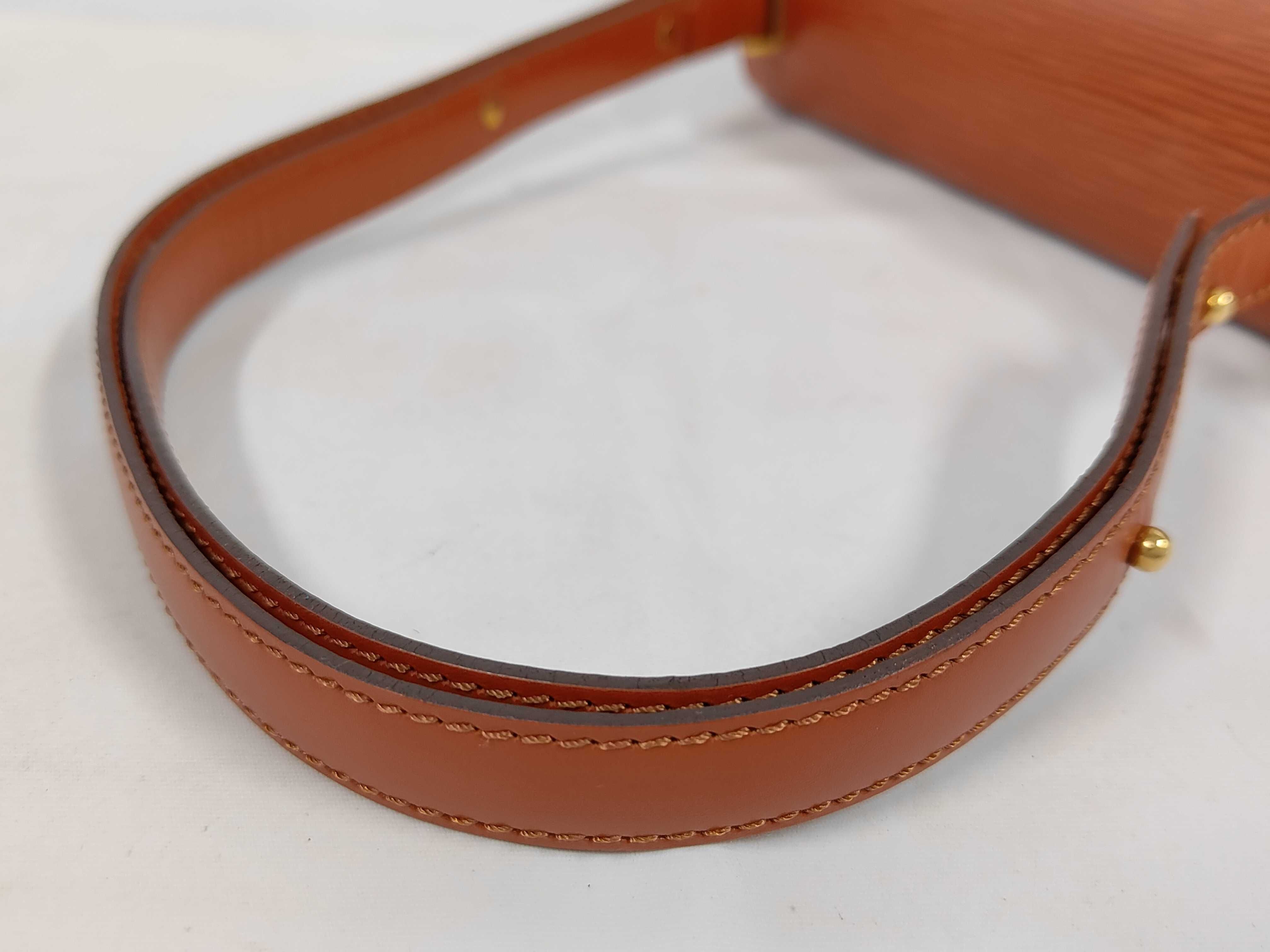Epi Tilsit Shoulder Bag — view 5