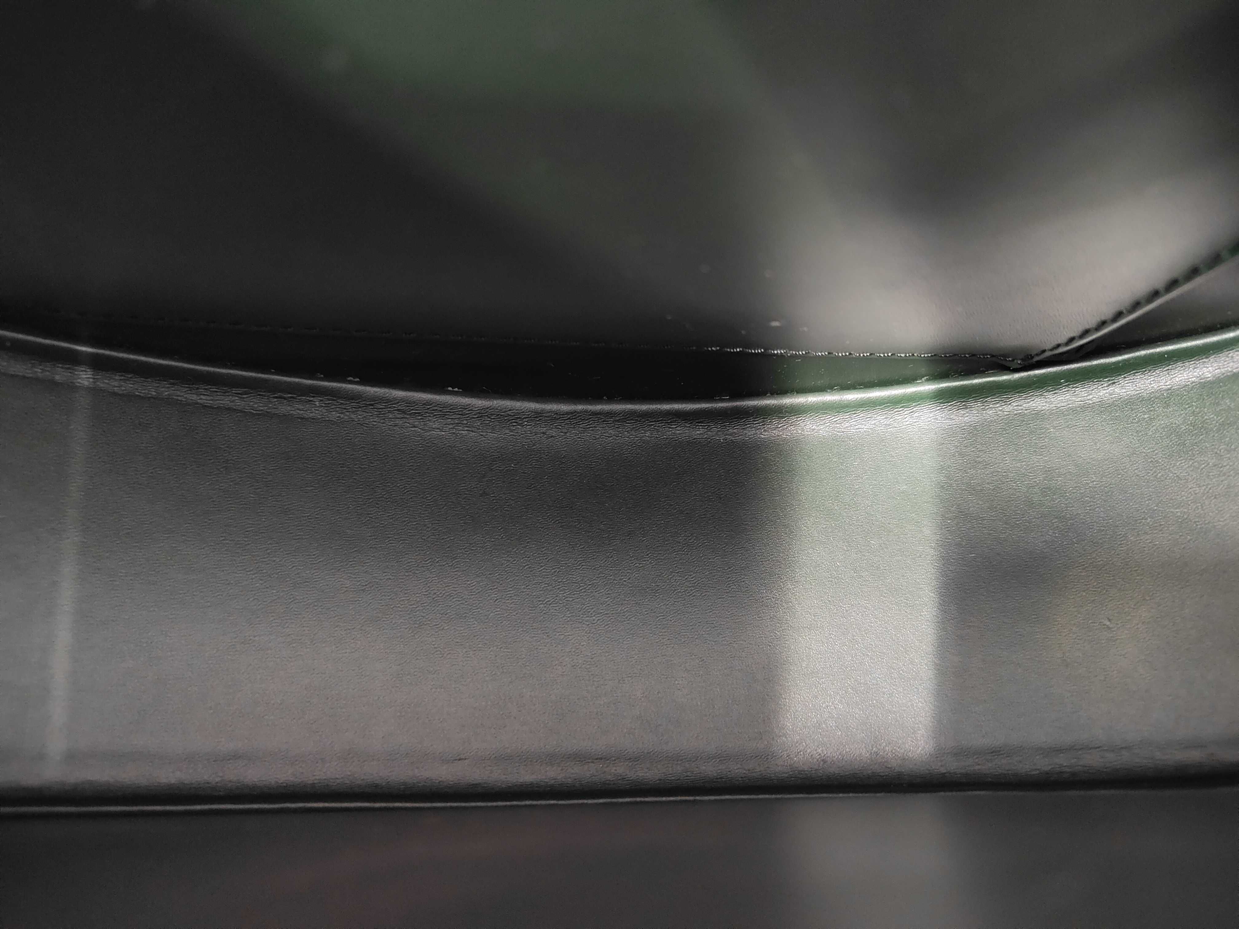 Epi Tilsit Shoulder Bag — view 9