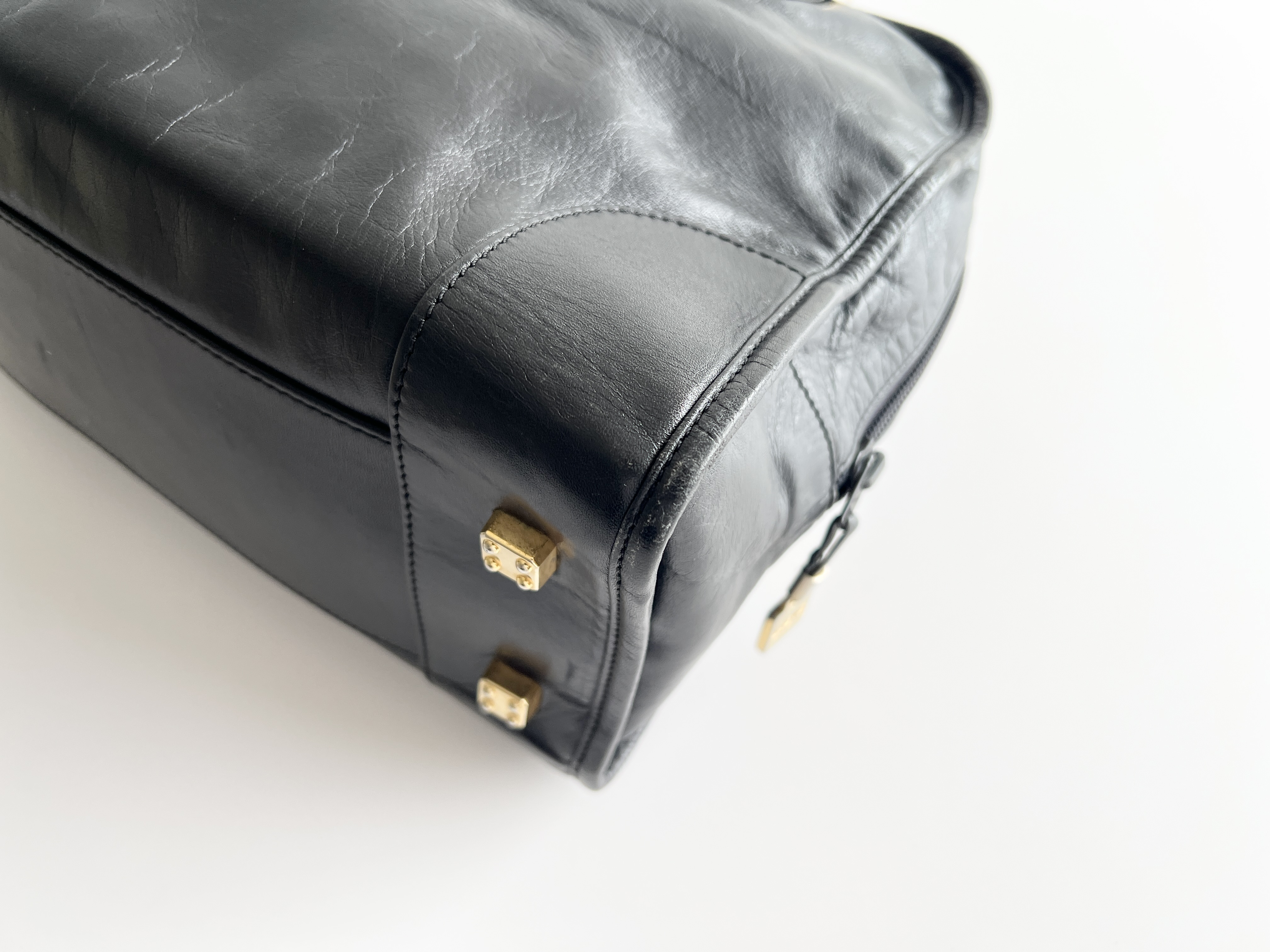Amazona 32 Anagram Logo Leather Ostrich Leather Mini Boston Bag Handbag — view 11