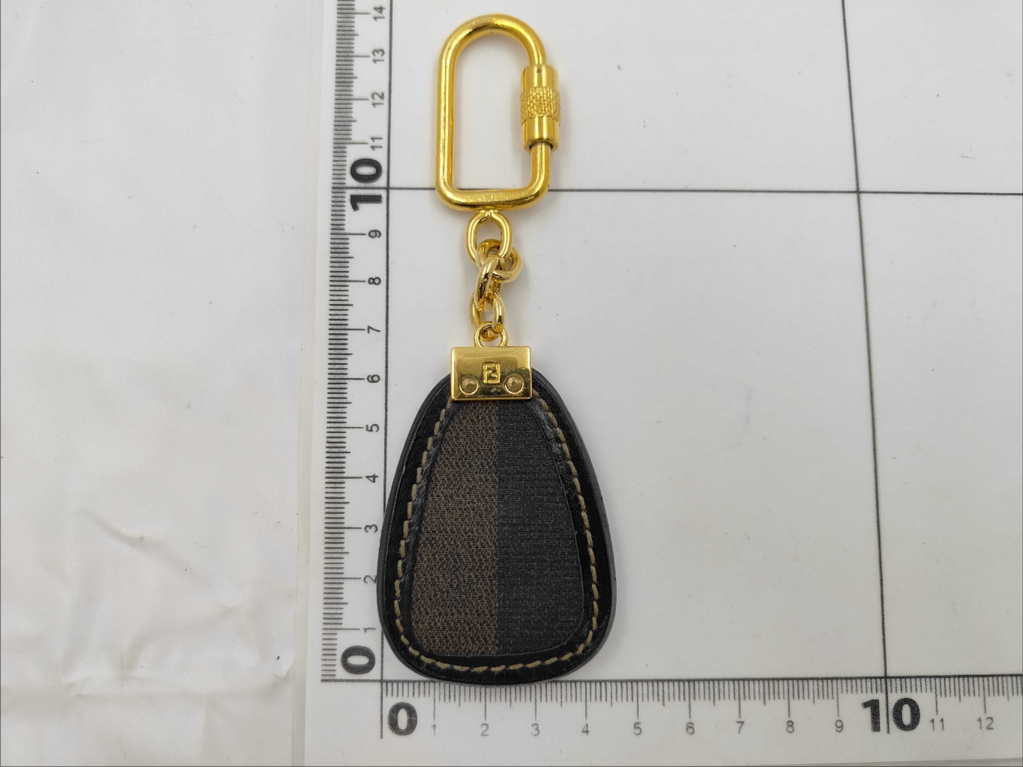 key charm, key case, key holder — view 2