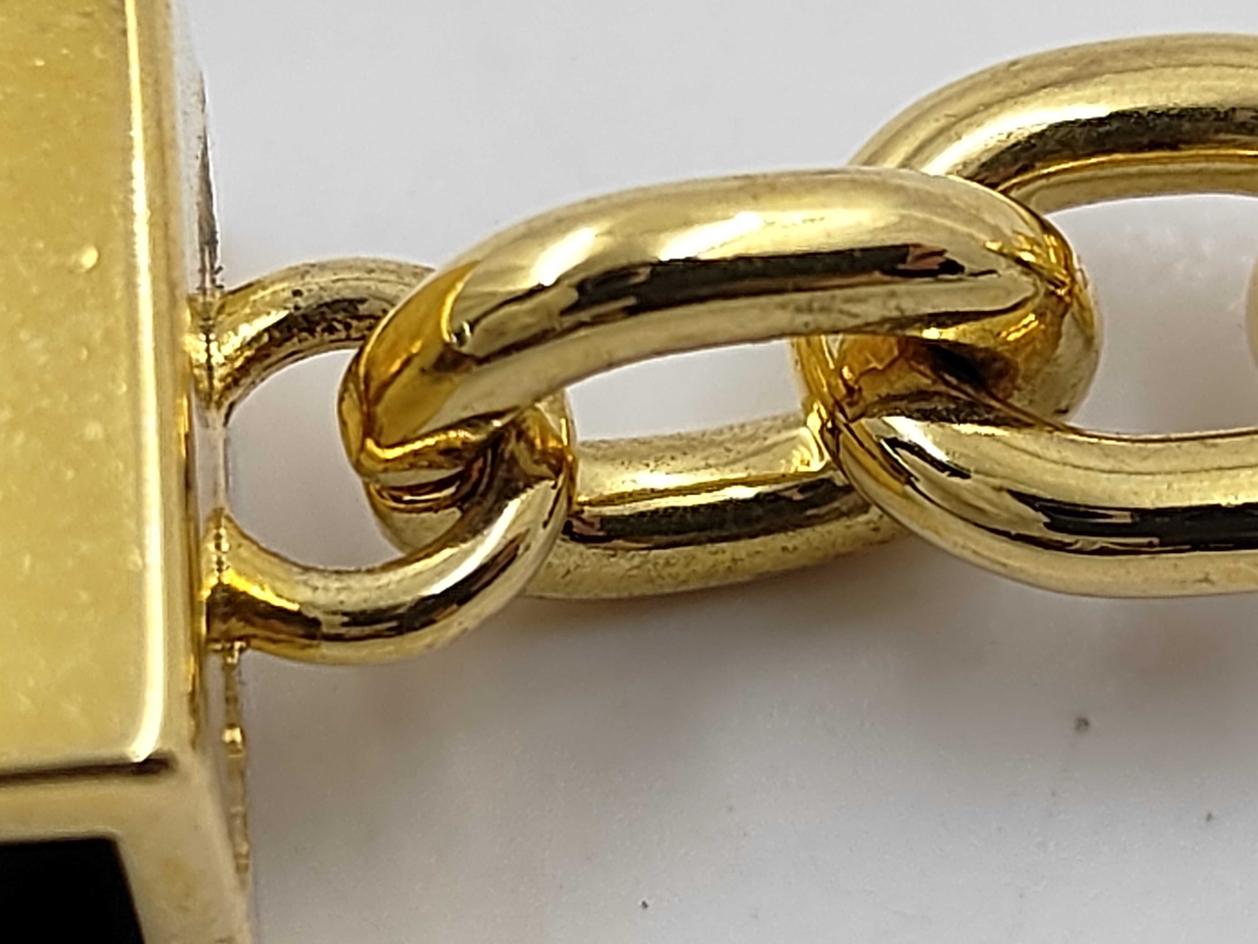 key charm, key case, key holder — view 7