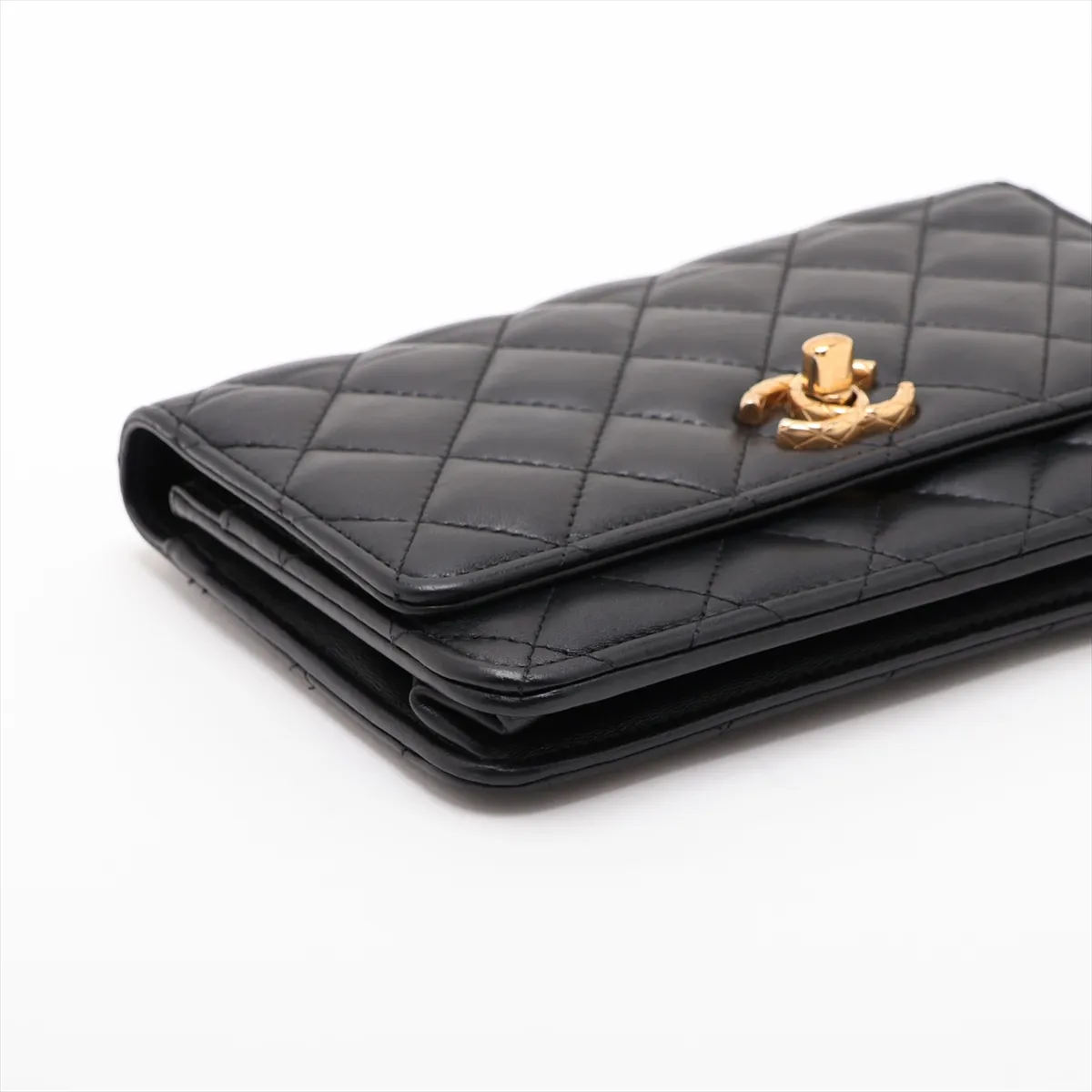 Matelassé Lambskin Chain Wallet, Black with Gold Hardware, H53NL31G, Random Plate — view 4
