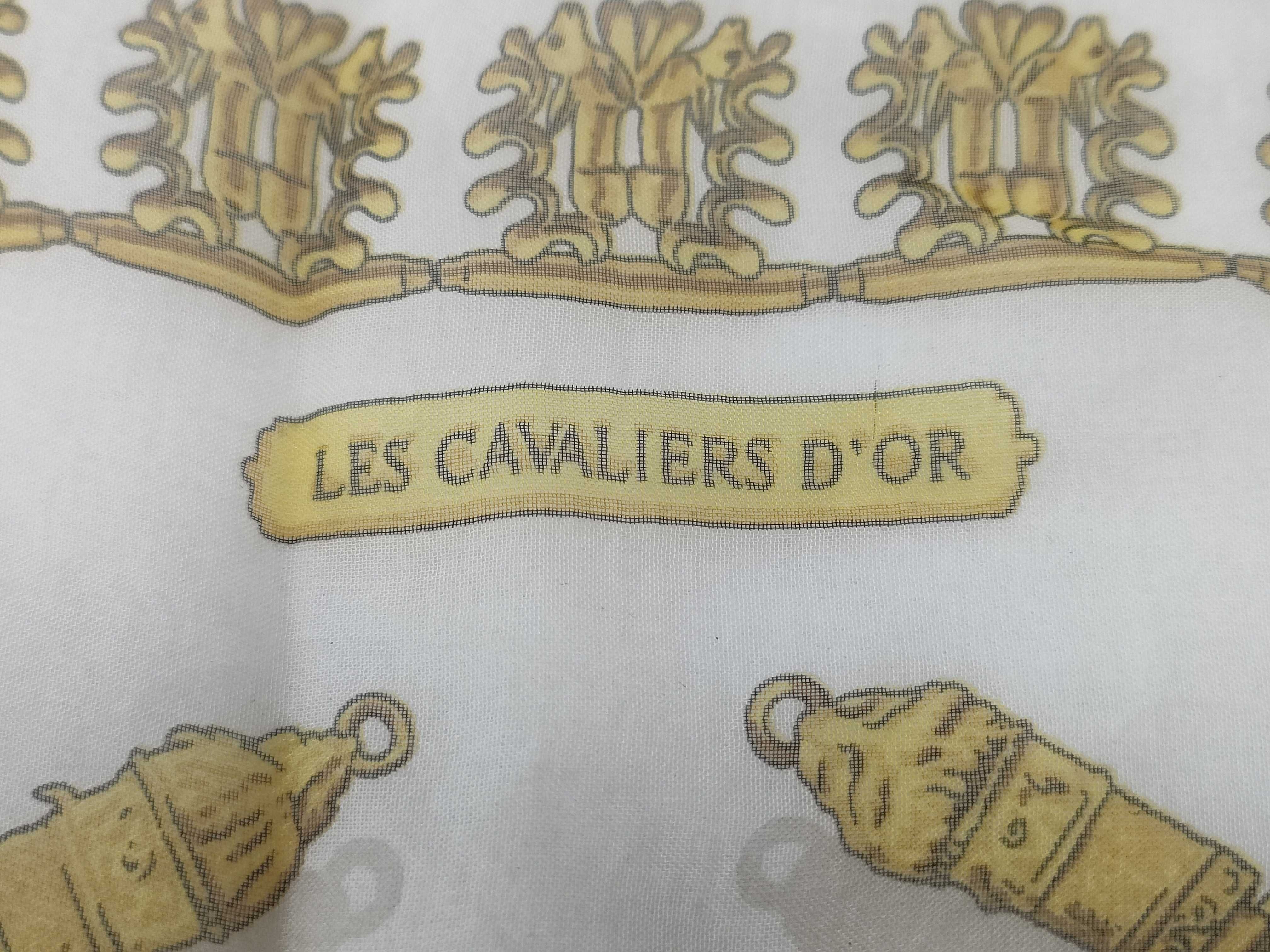 Carre 45 LES CAVALIERS DOR (Golden Knights) Scarf and other accessories — view 4