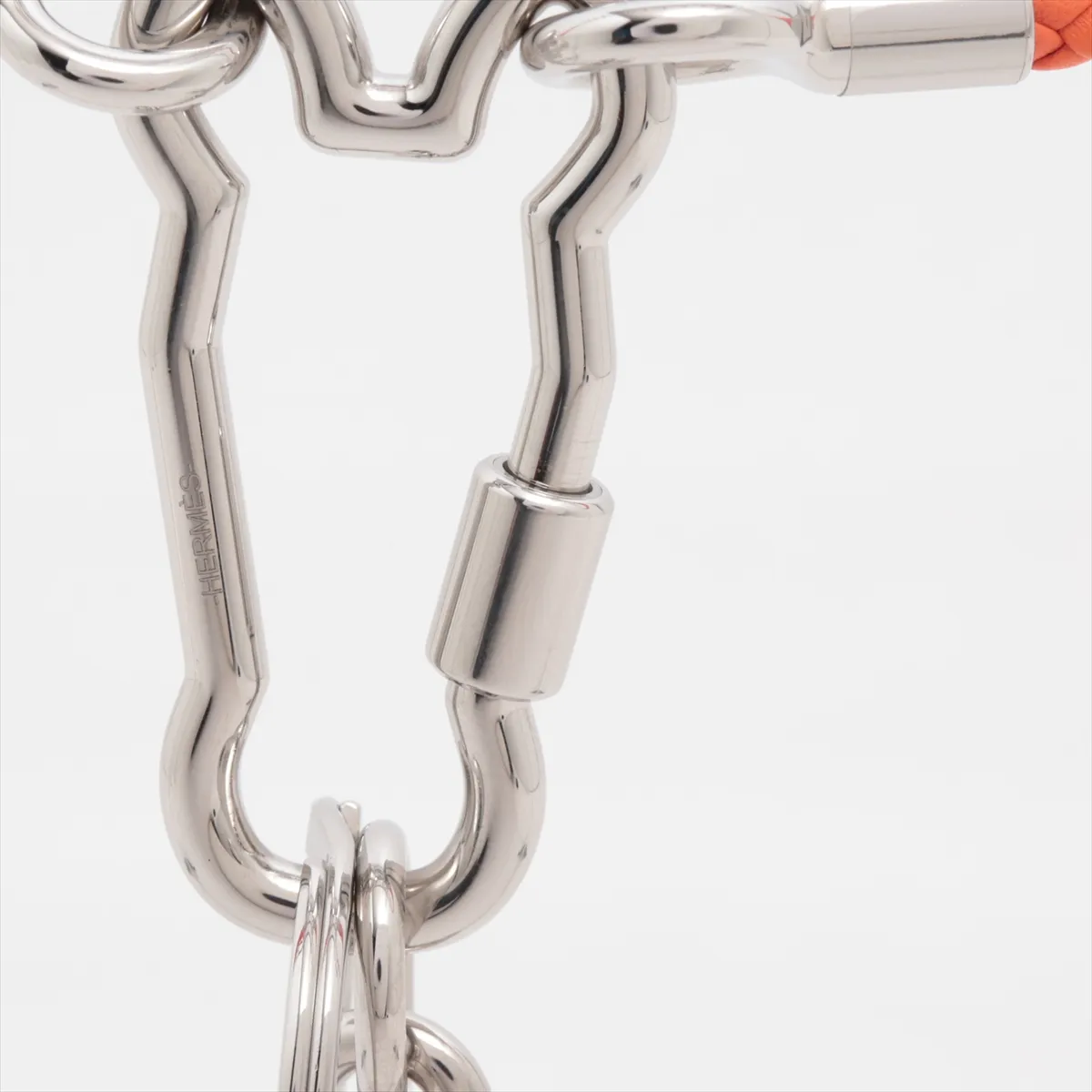 Clé Cheval Muscton Necklace, GP x Leather, Orange x Silver. Shows — view 3