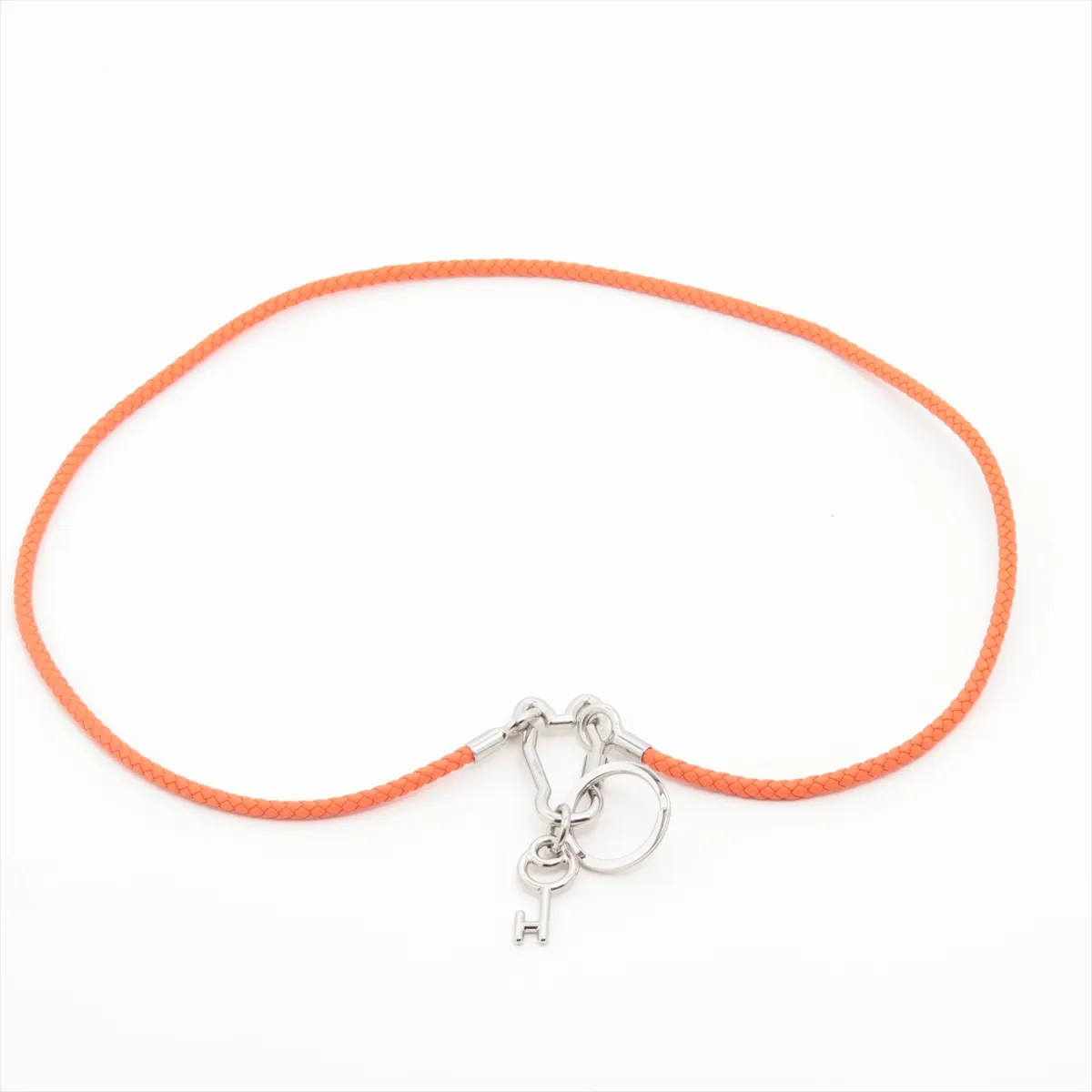 Clé Cheval Muscton Necklace, GP x Leather, Orange x Silver. Shows — view 5