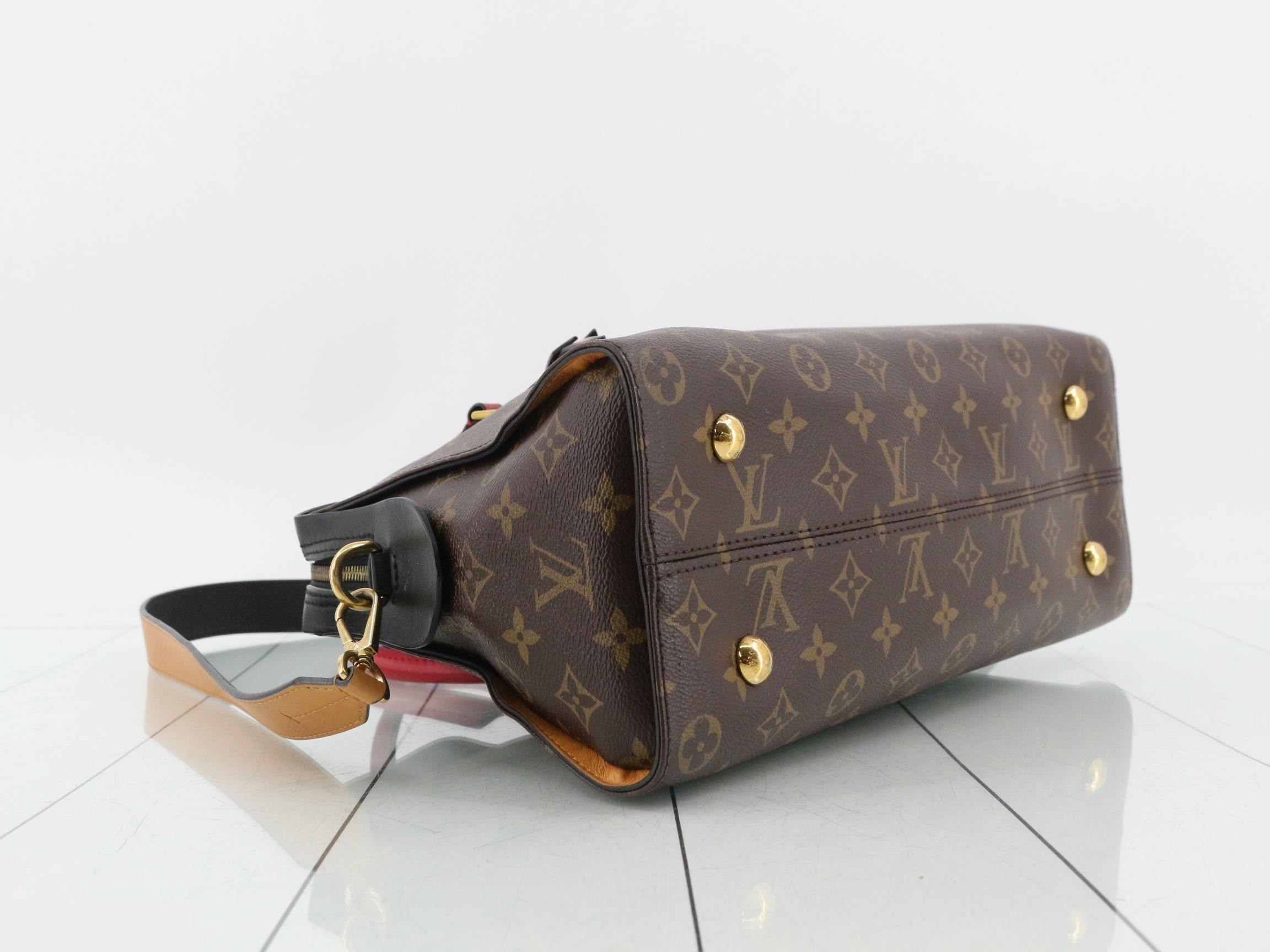 Monogram Tuileries Tote Noir 2-Way Shoulder — view 5