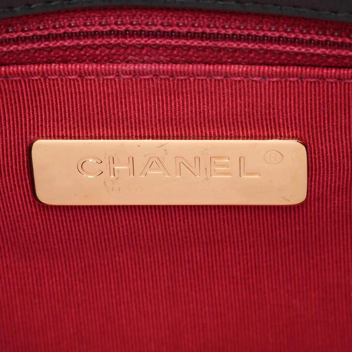 19 Lambskin Chain Shoulder Bag Black Gold x Silver Hardware E0H9XTPJ Random Plate AS1160 — view 9