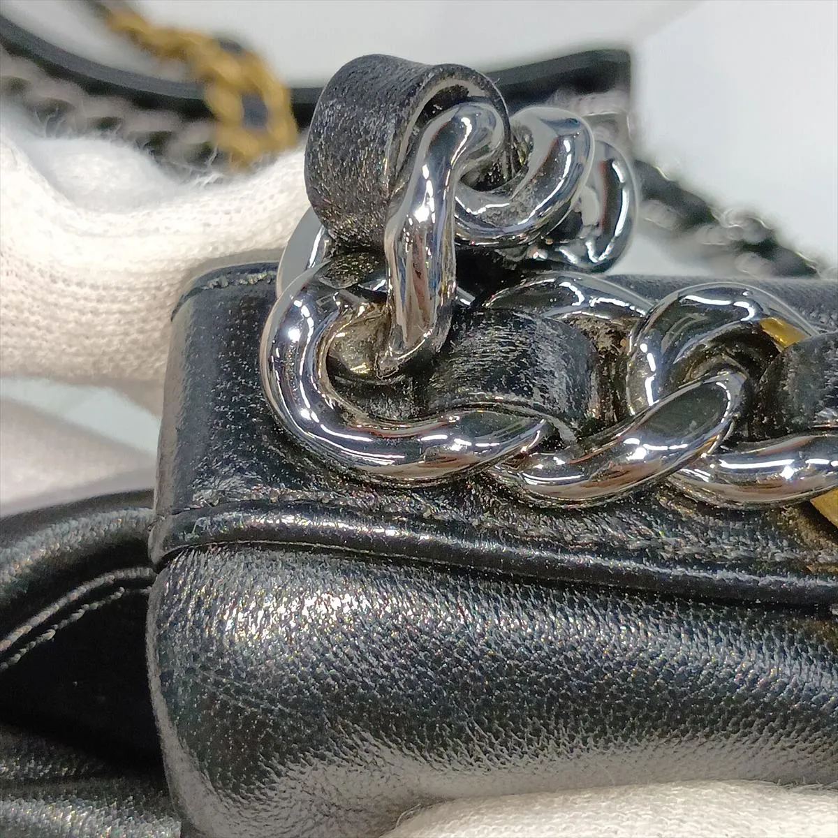 19 Lambskin Chain Shoulder Bag Black Gold x Silver Hardware E0H9XTPJ Random Plate AS1160 — view 10