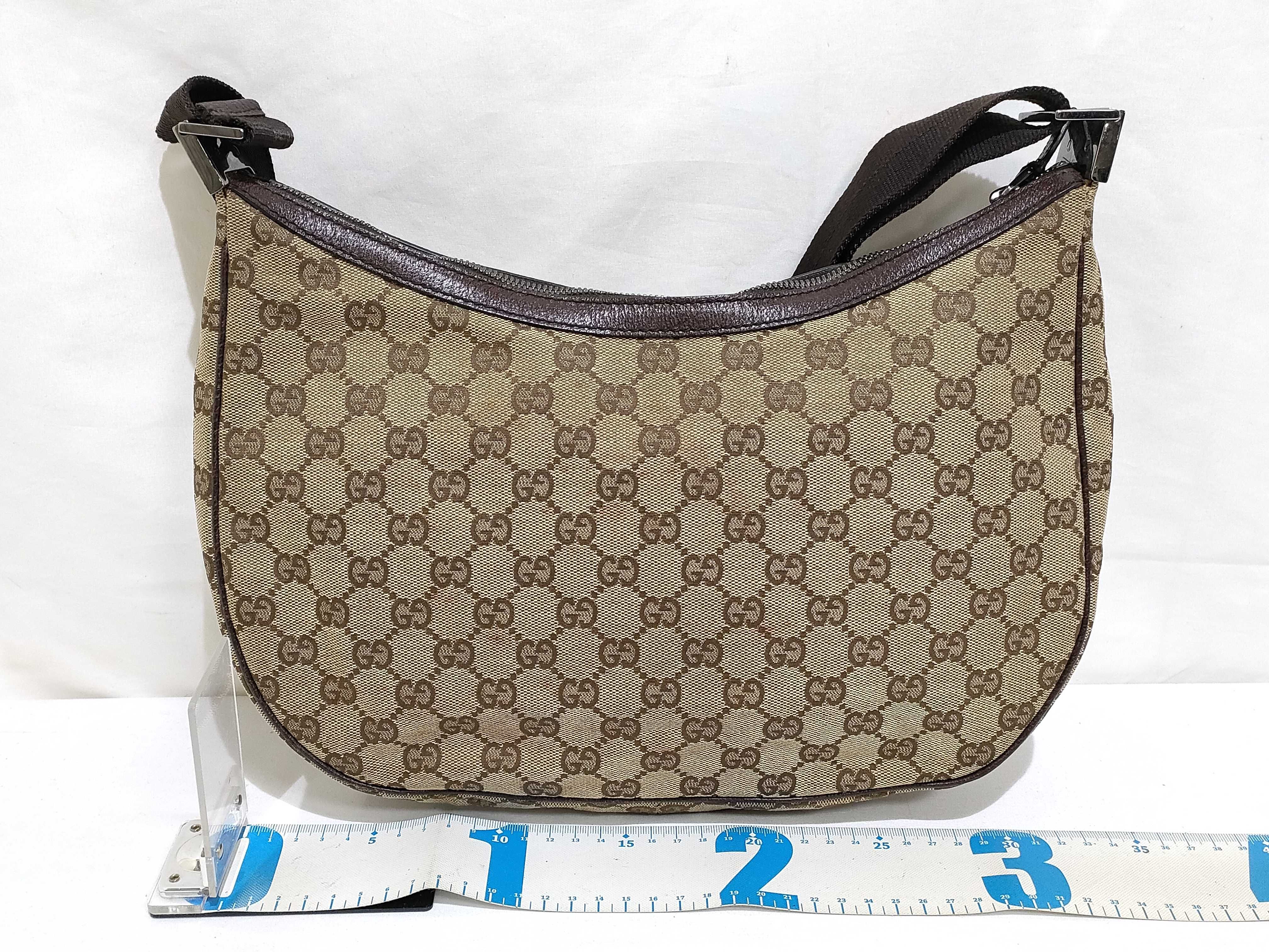 GG Canvas Shoulder Bag — view 2