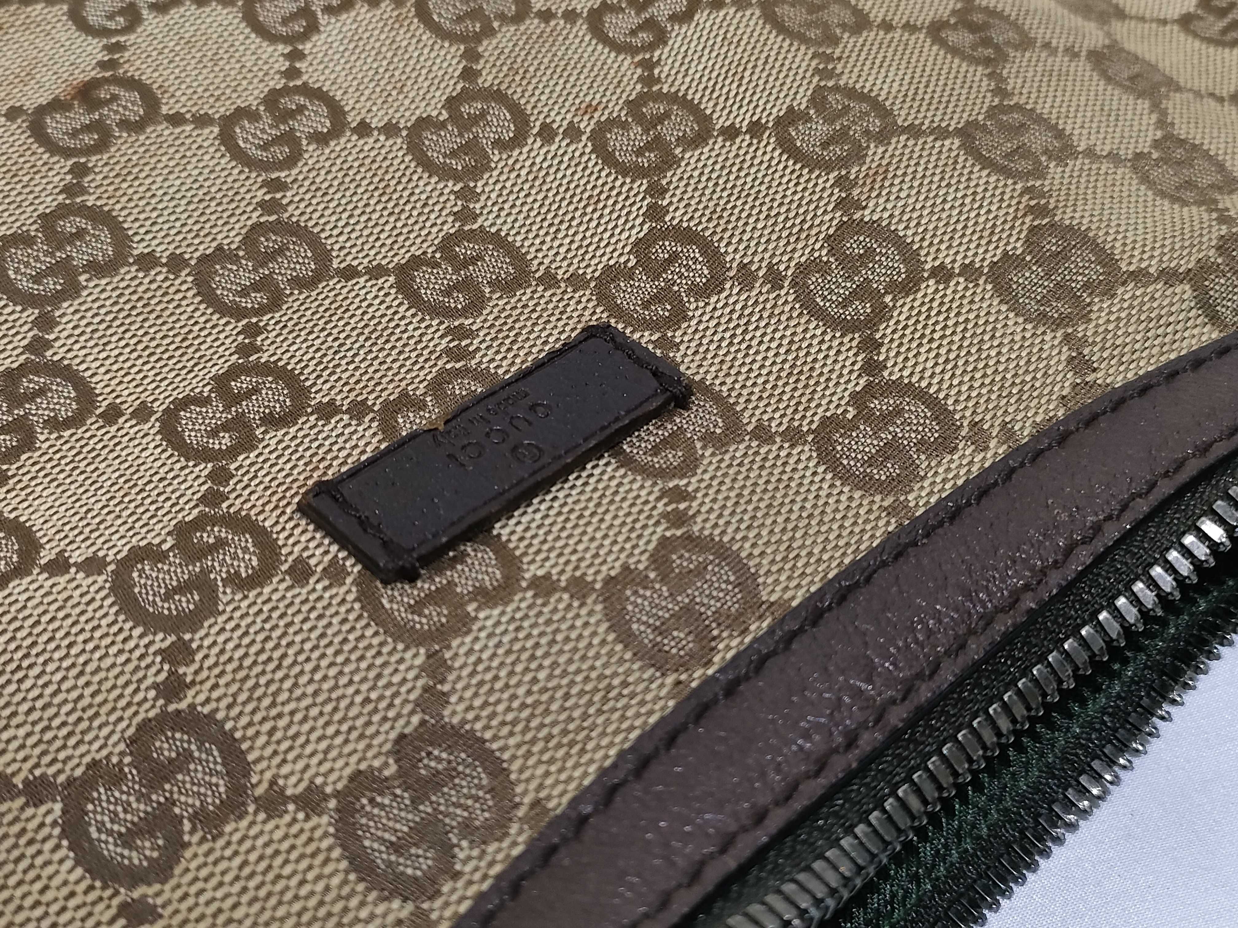 GG Canvas Shoulder Bag — view 15