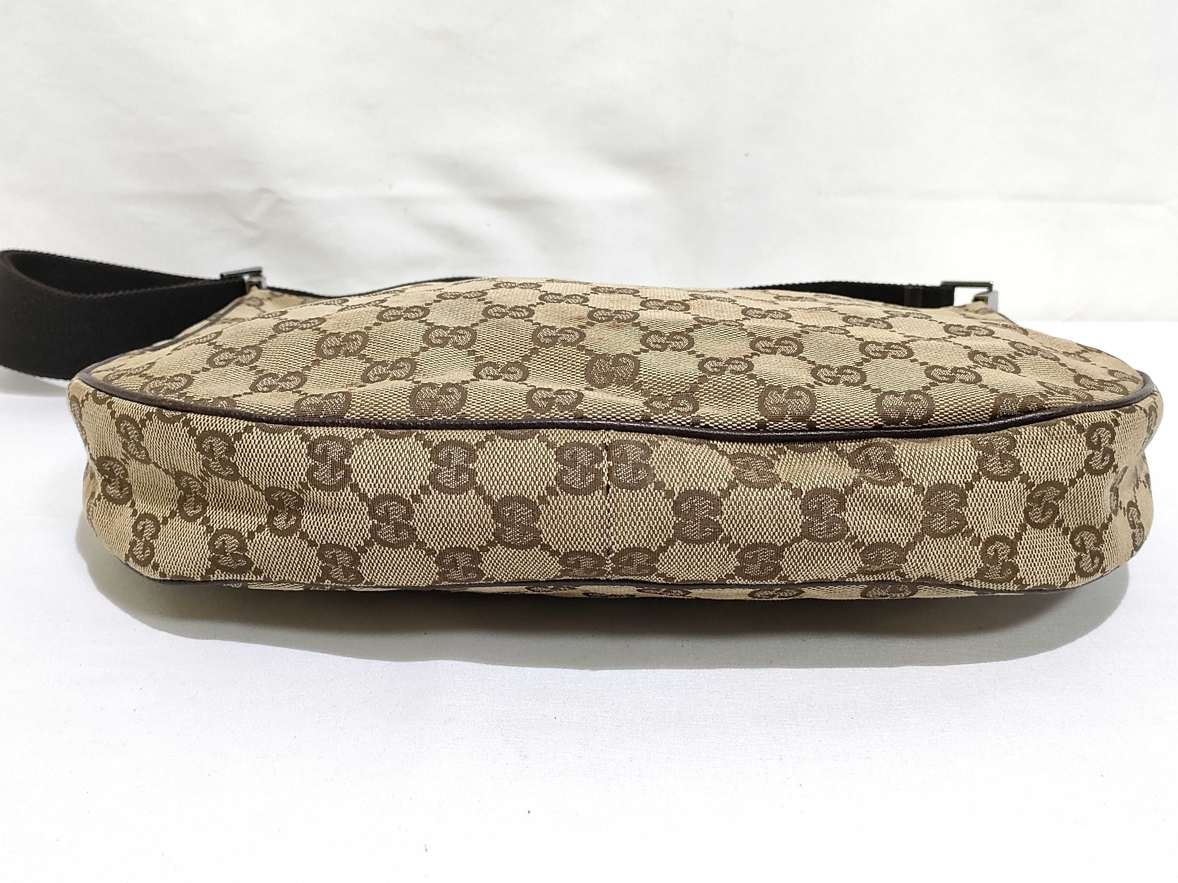 GG Canvas Shoulder Bag — view 7