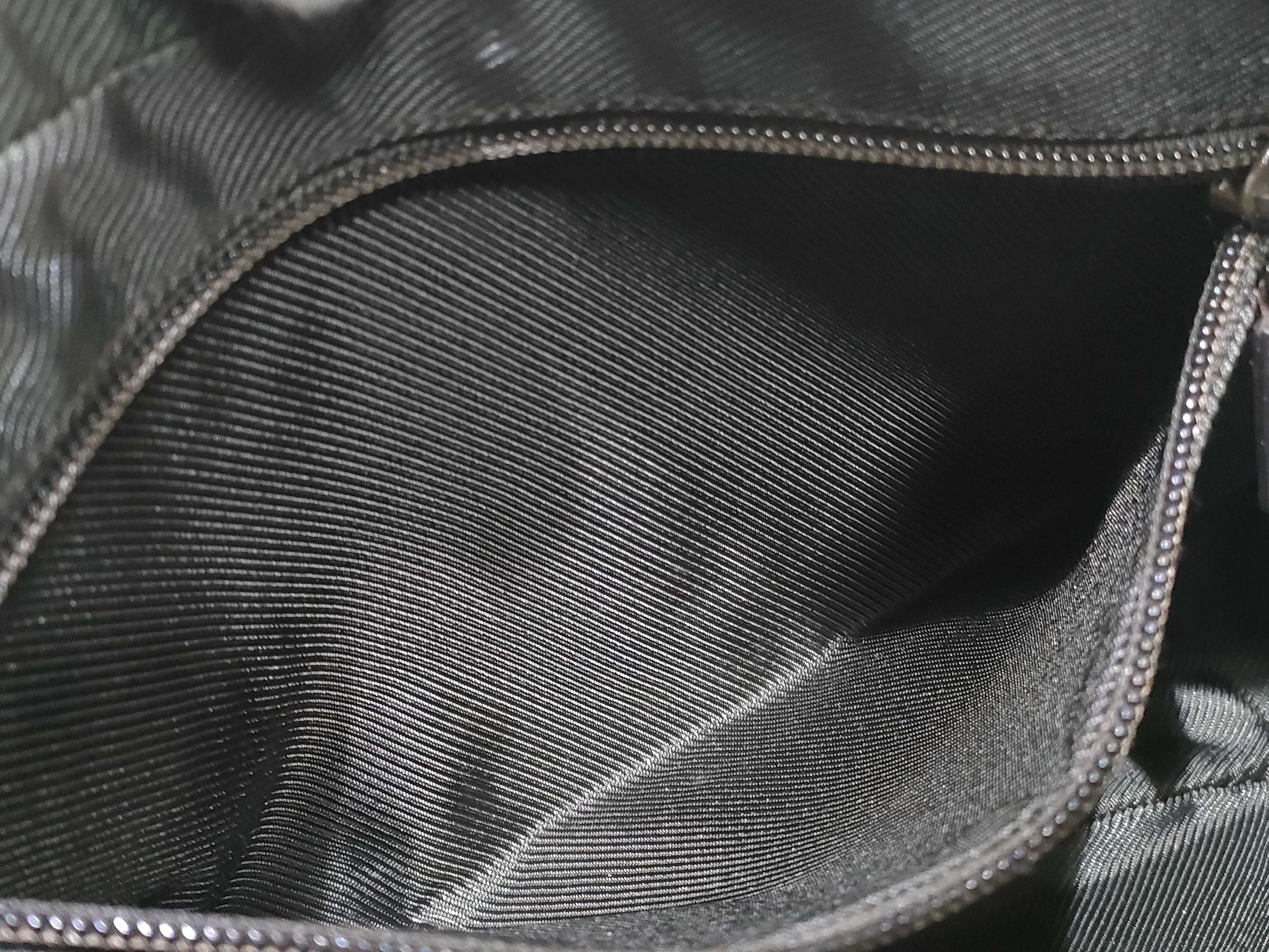 GG Canvas Shoulder Bag — view 10