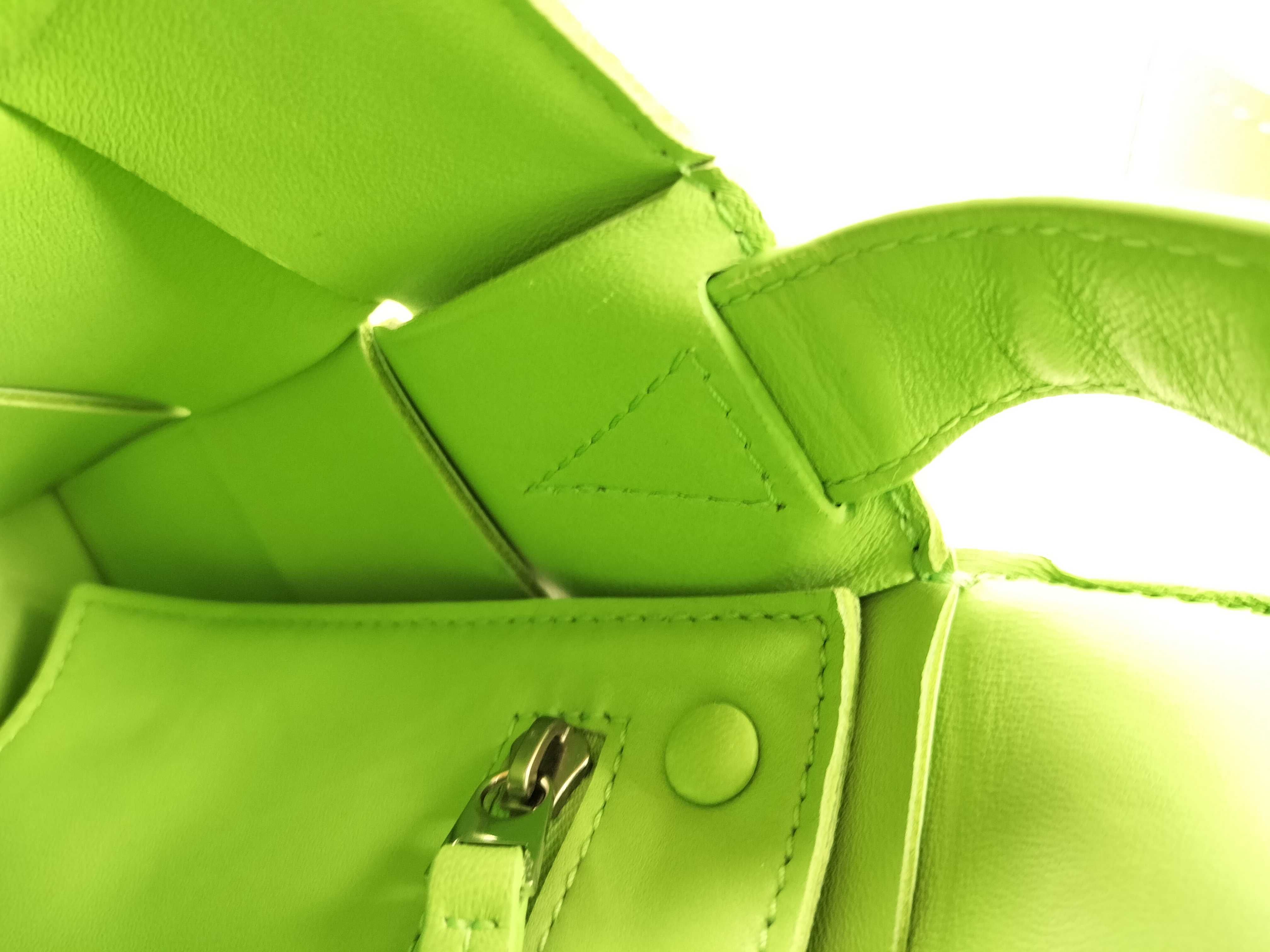 KR- Maxi Intrecciato Cassette Leather Shoulder Bag Green - Grade Shoulder Bag — view 10