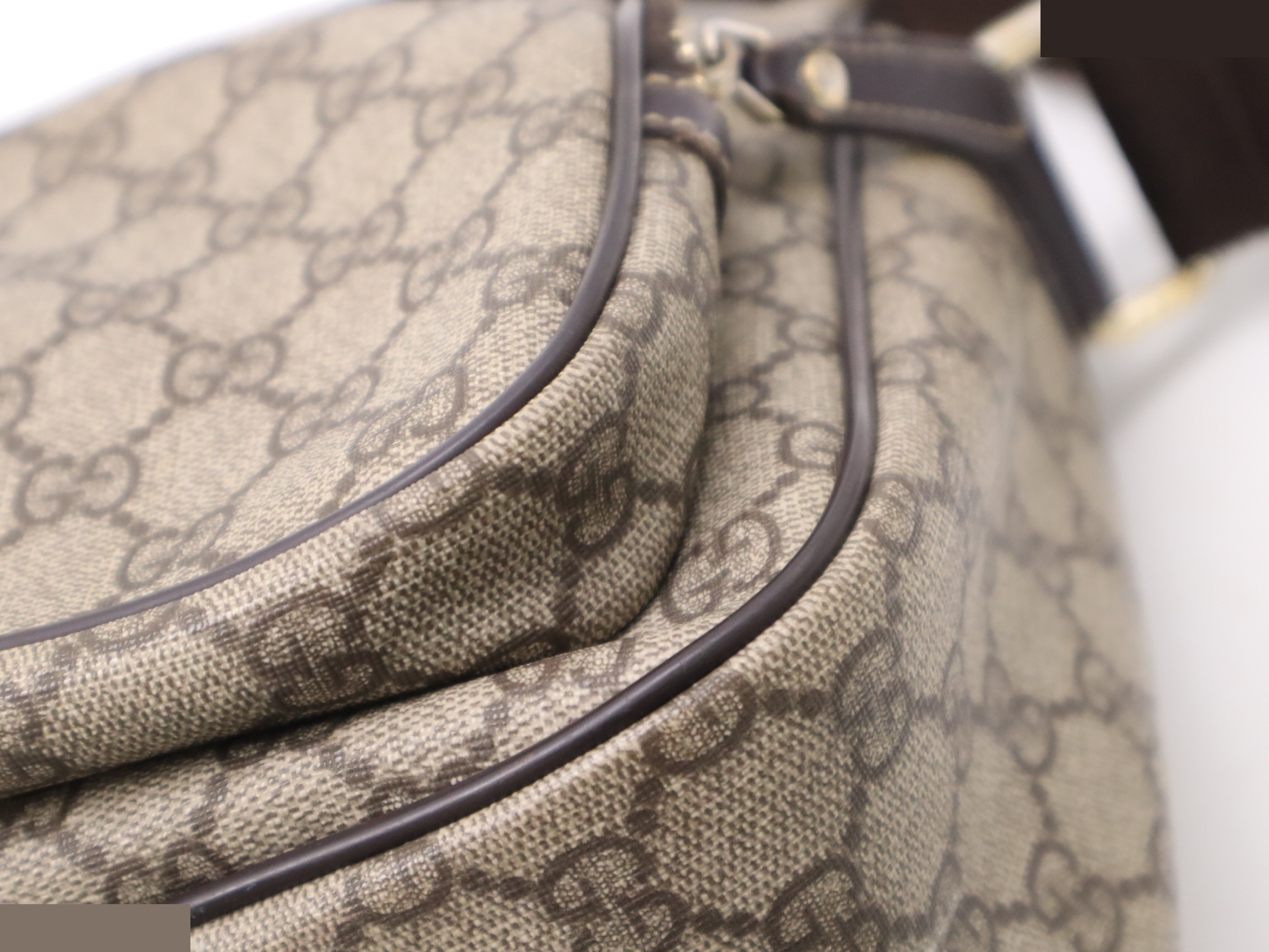 GG Supreme Guccissima Shoulder Bag, Beige/Brown, 520981 — view 9