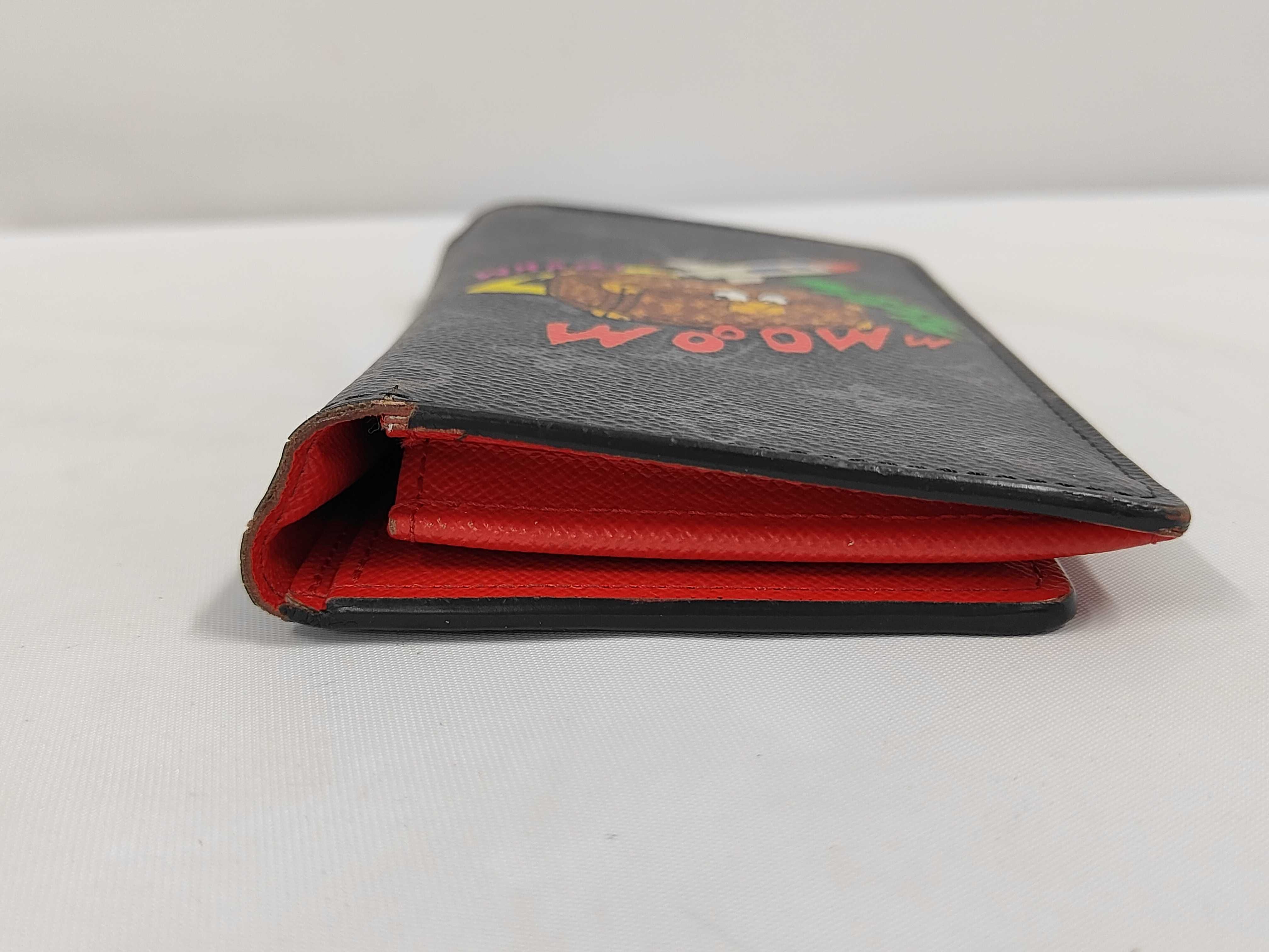 LV Monogram Graffiti Pochette Accessoires AR0051 Wallet — view 3