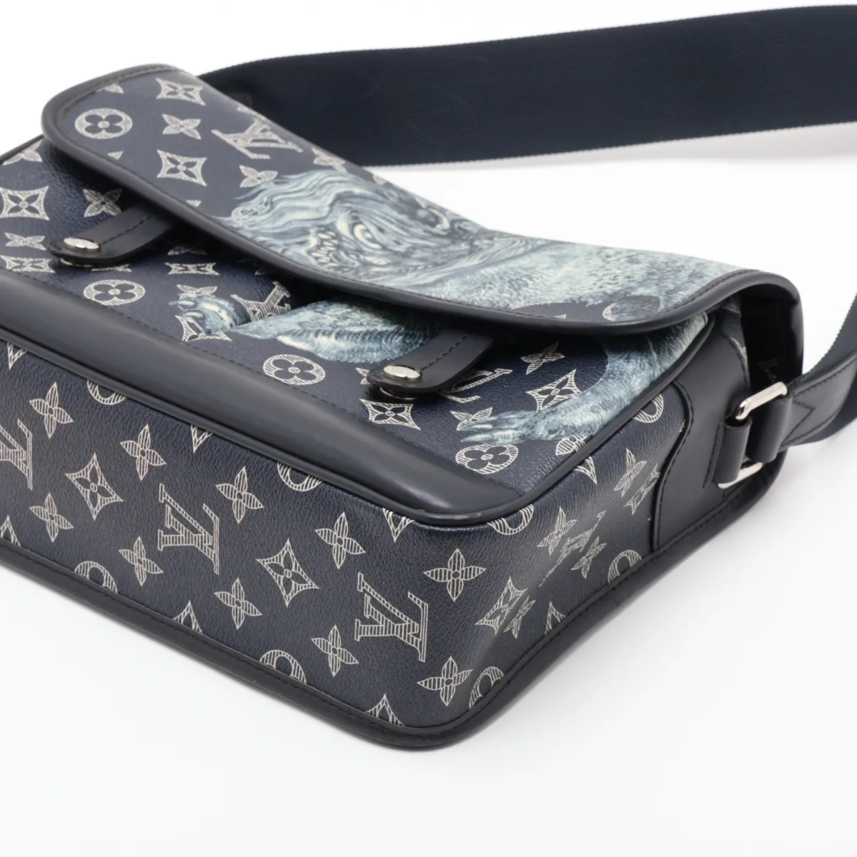 Monogram Savannah Messenger PM M54248 PL0187 Navy (RFID detected) — view 3