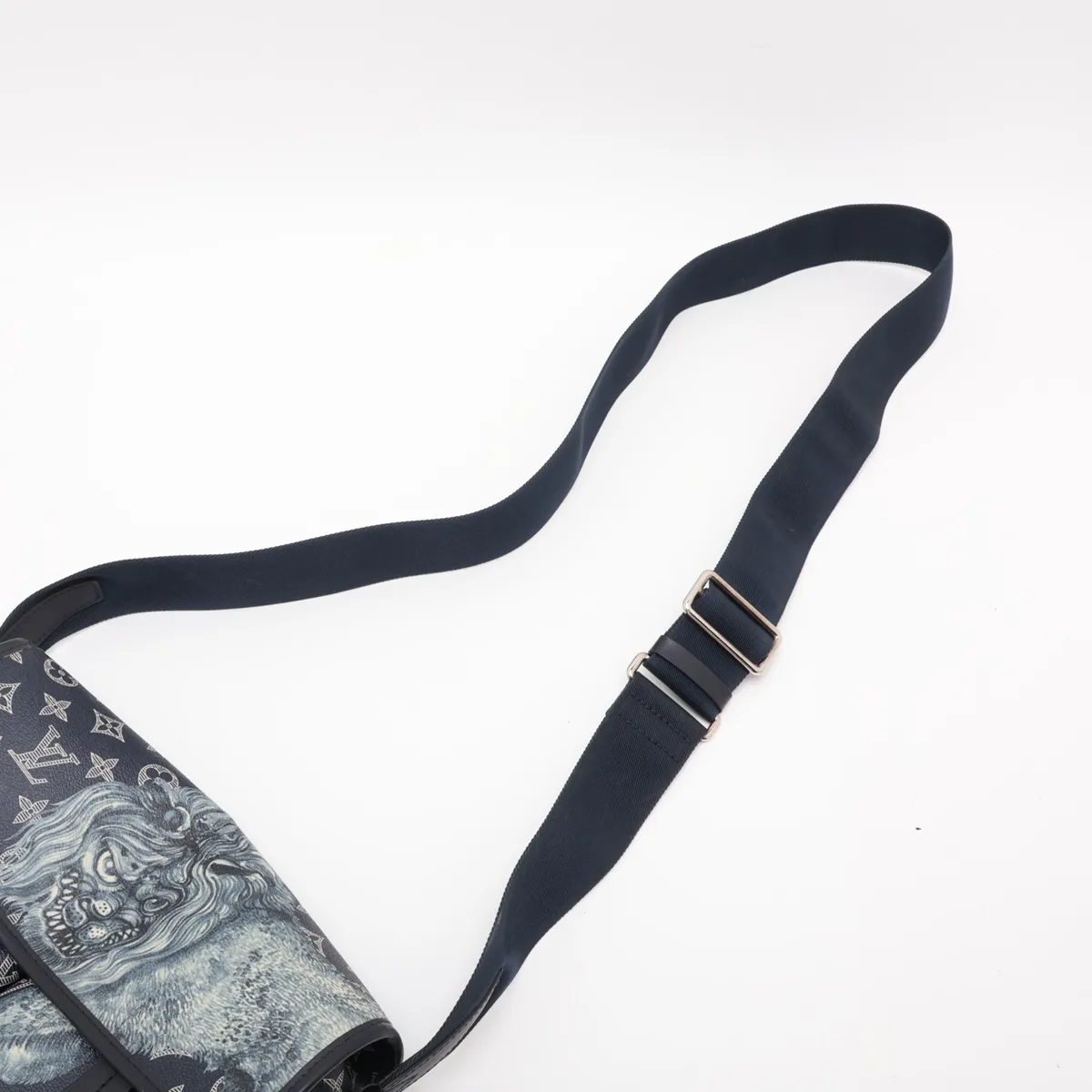 Monogram Savannah Messenger PM M54248 PL0187 Navy (RFID detected) — view 5