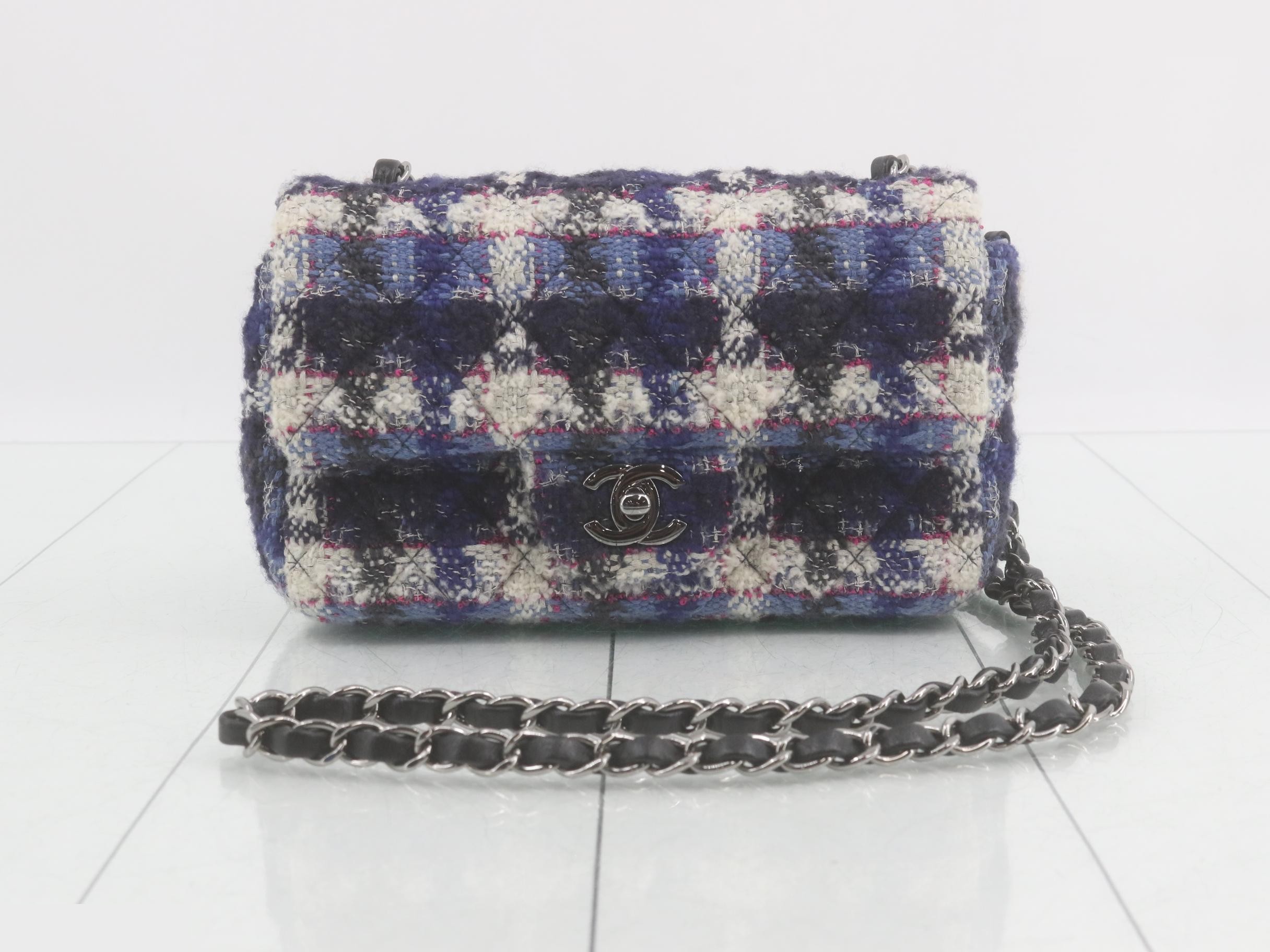 Matelassé Tweed Chain Shoulder Bag