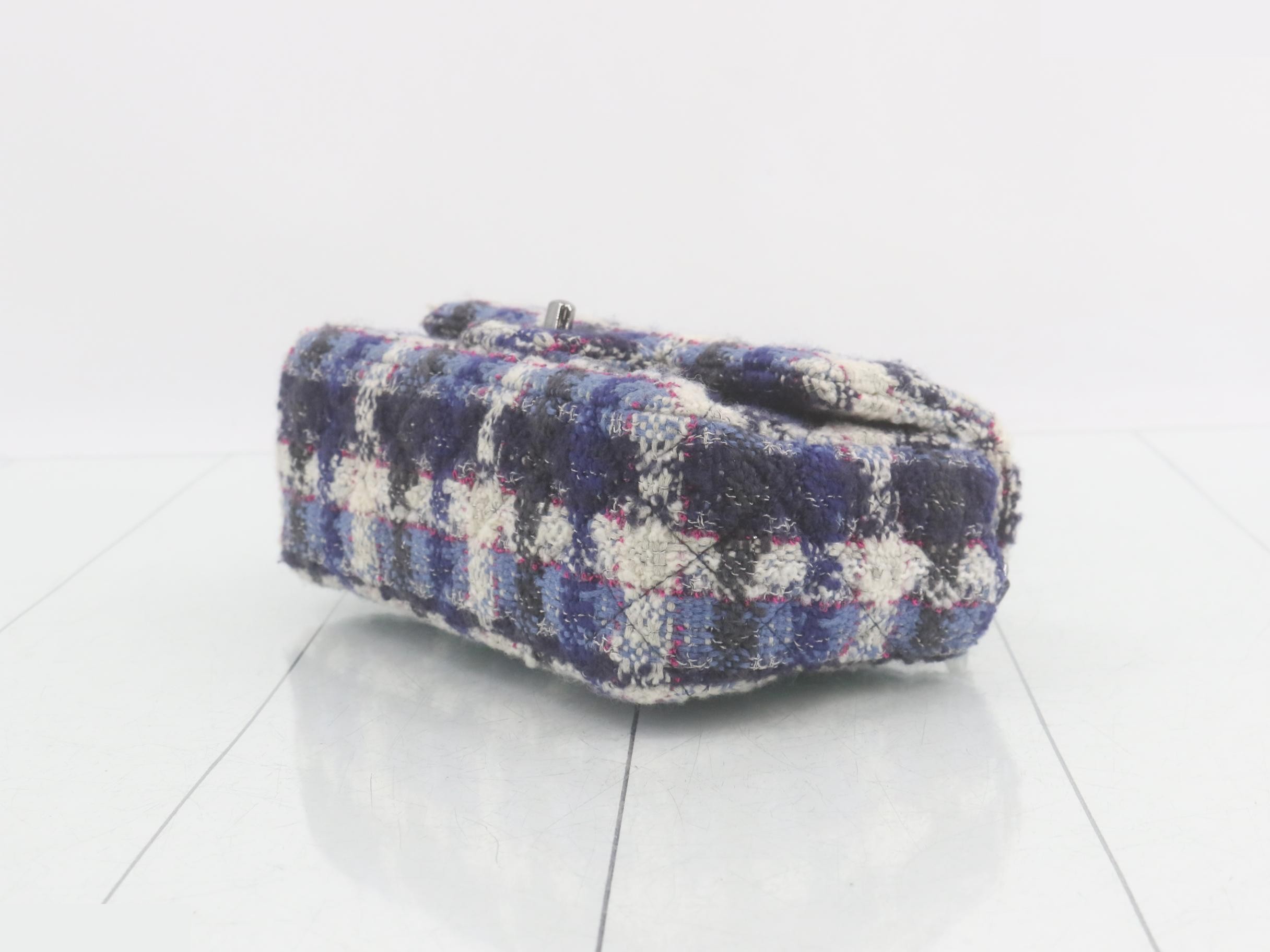 Matelassé Tweed Chain Shoulder Bag — view 6