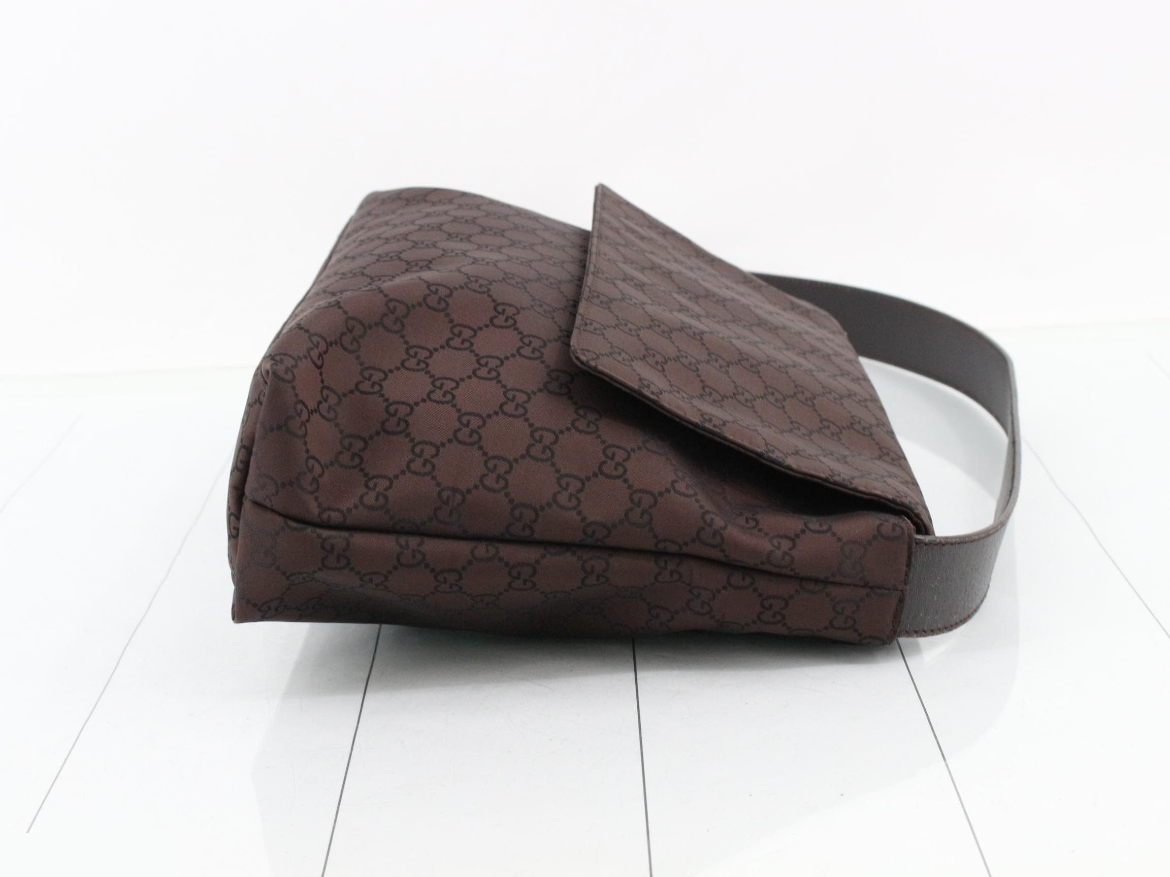 272351 Shoulder Bag Messenger Bag — view 3