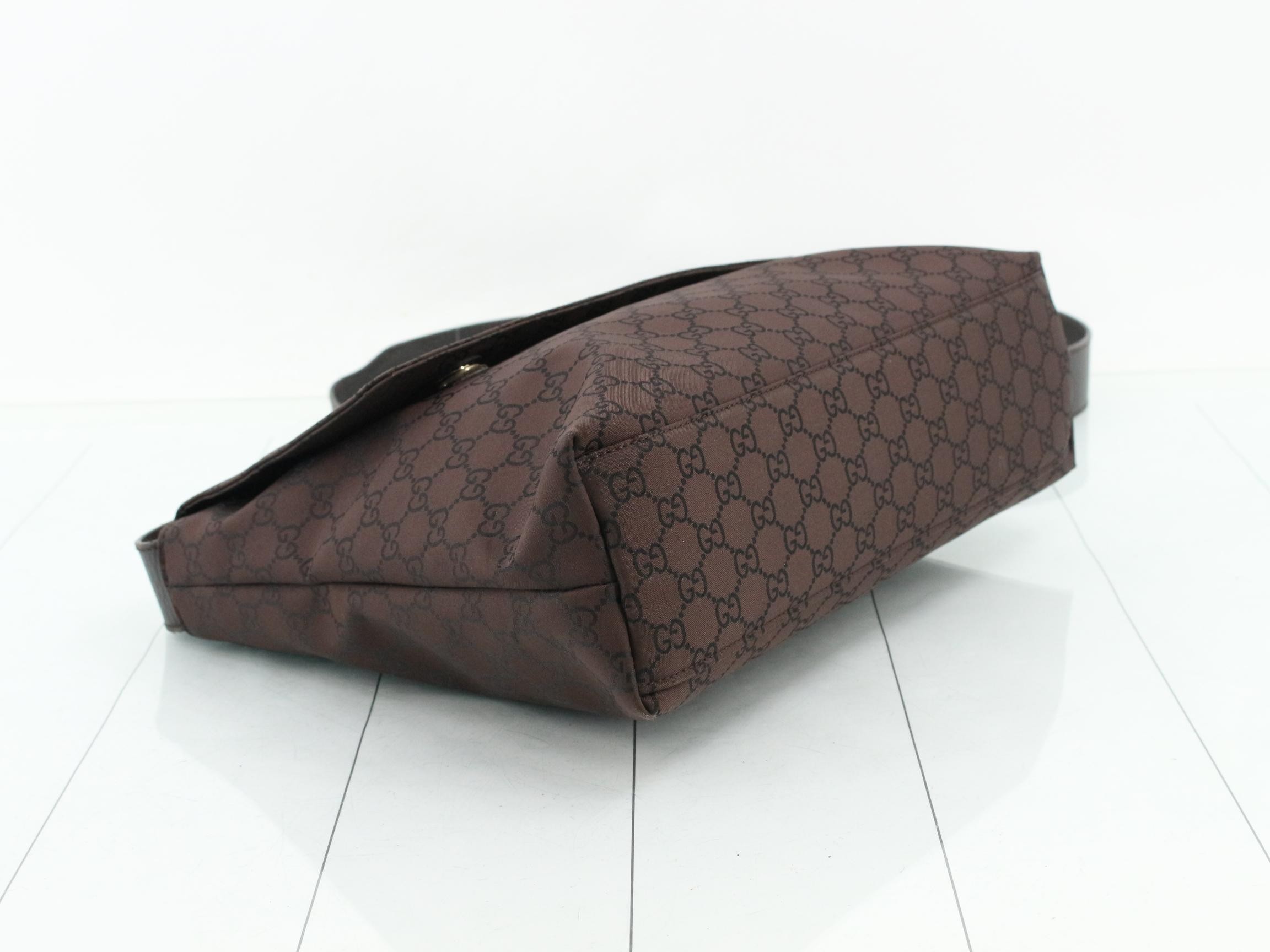 272351 Shoulder Bag Messenger Bag — view 5