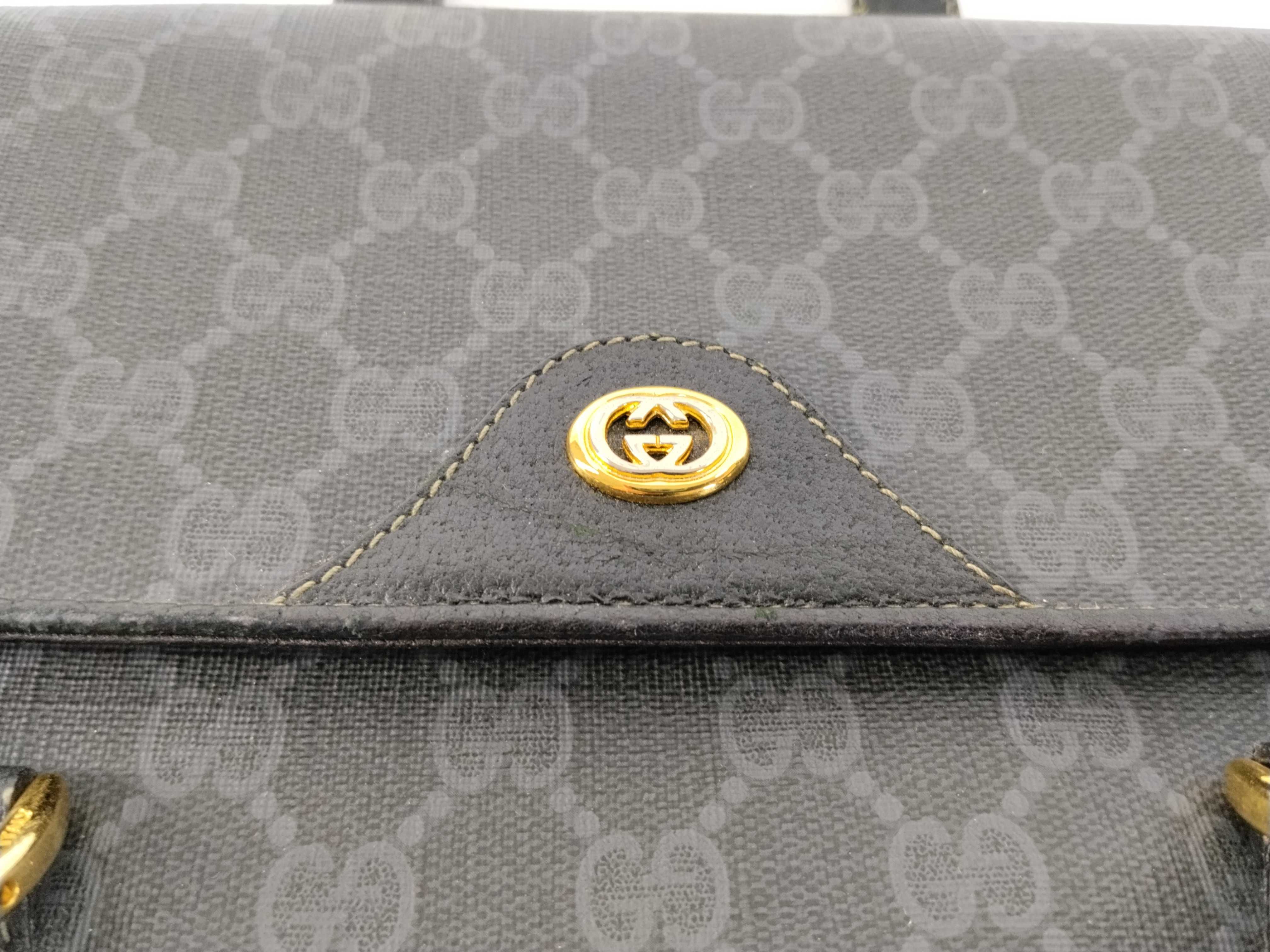 GG Canvas Gucci Handbag — view 13