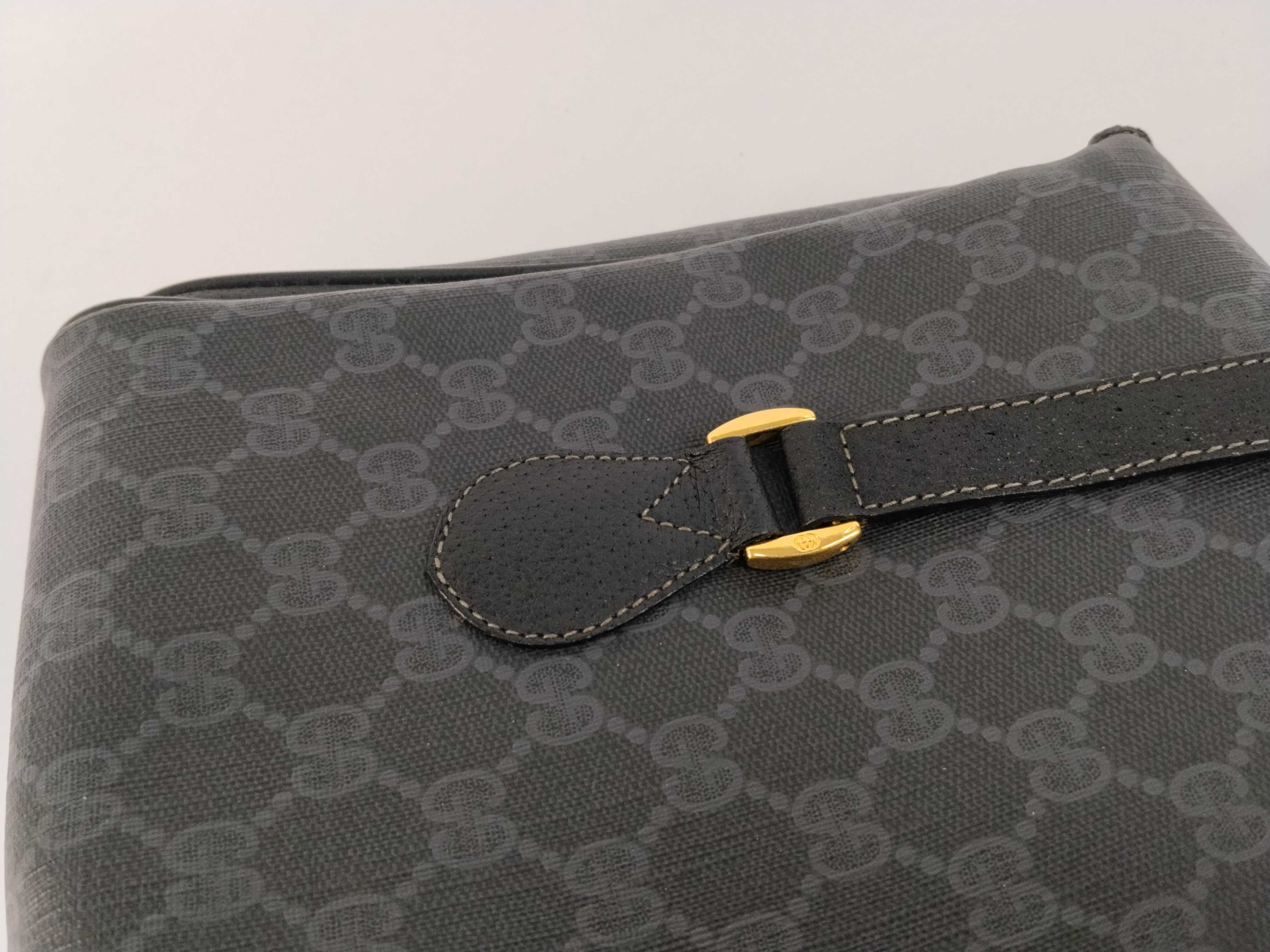 GG Canvas Gucci Handbag — view 14
