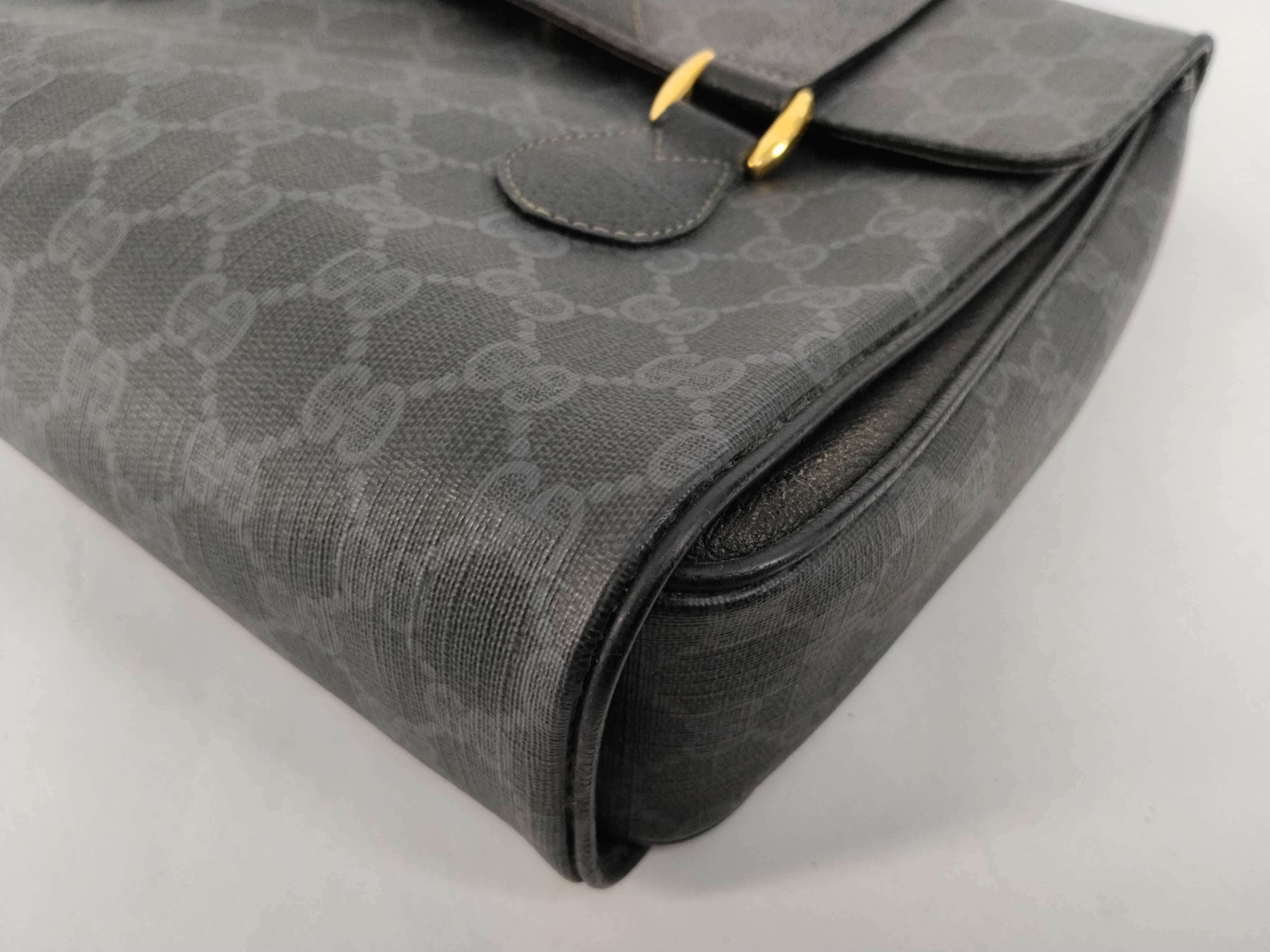 GG Canvas Gucci Handbag — view 6