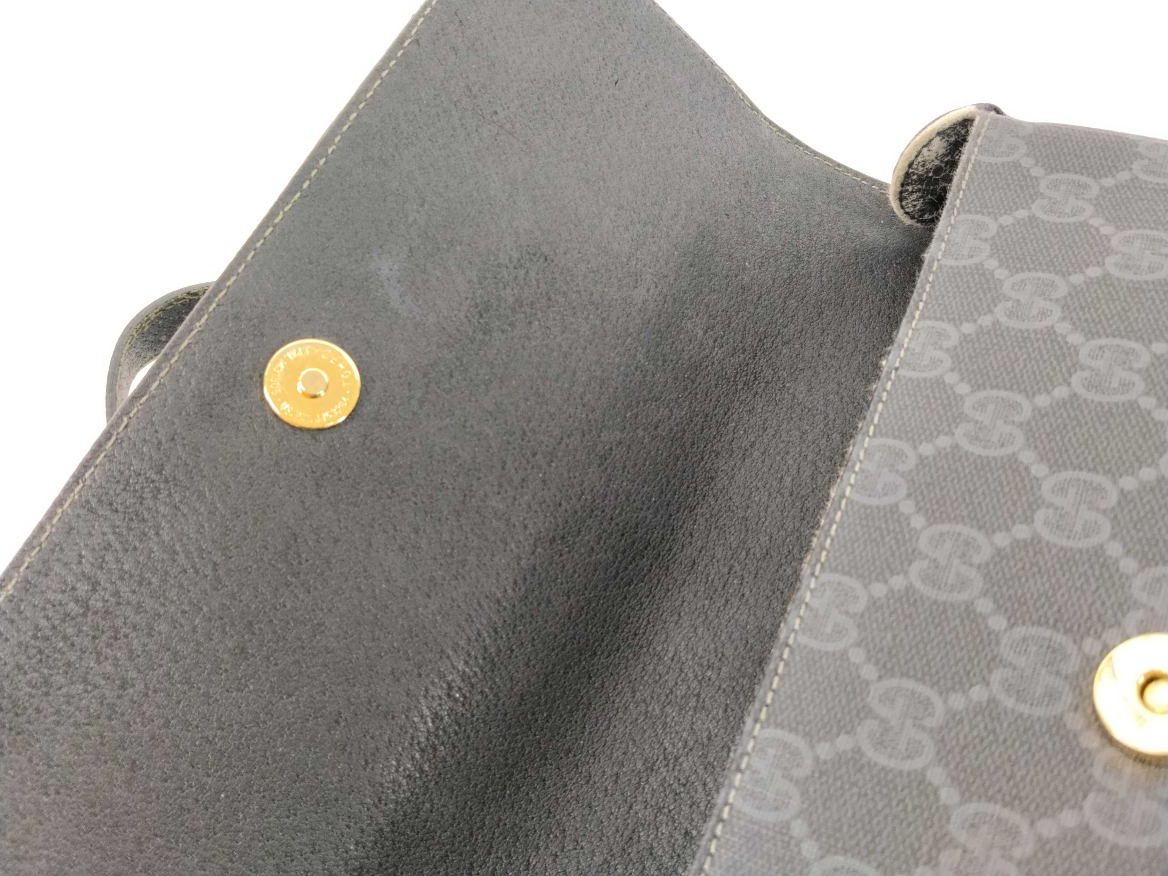 GG Canvas Gucci Handbag — view 8