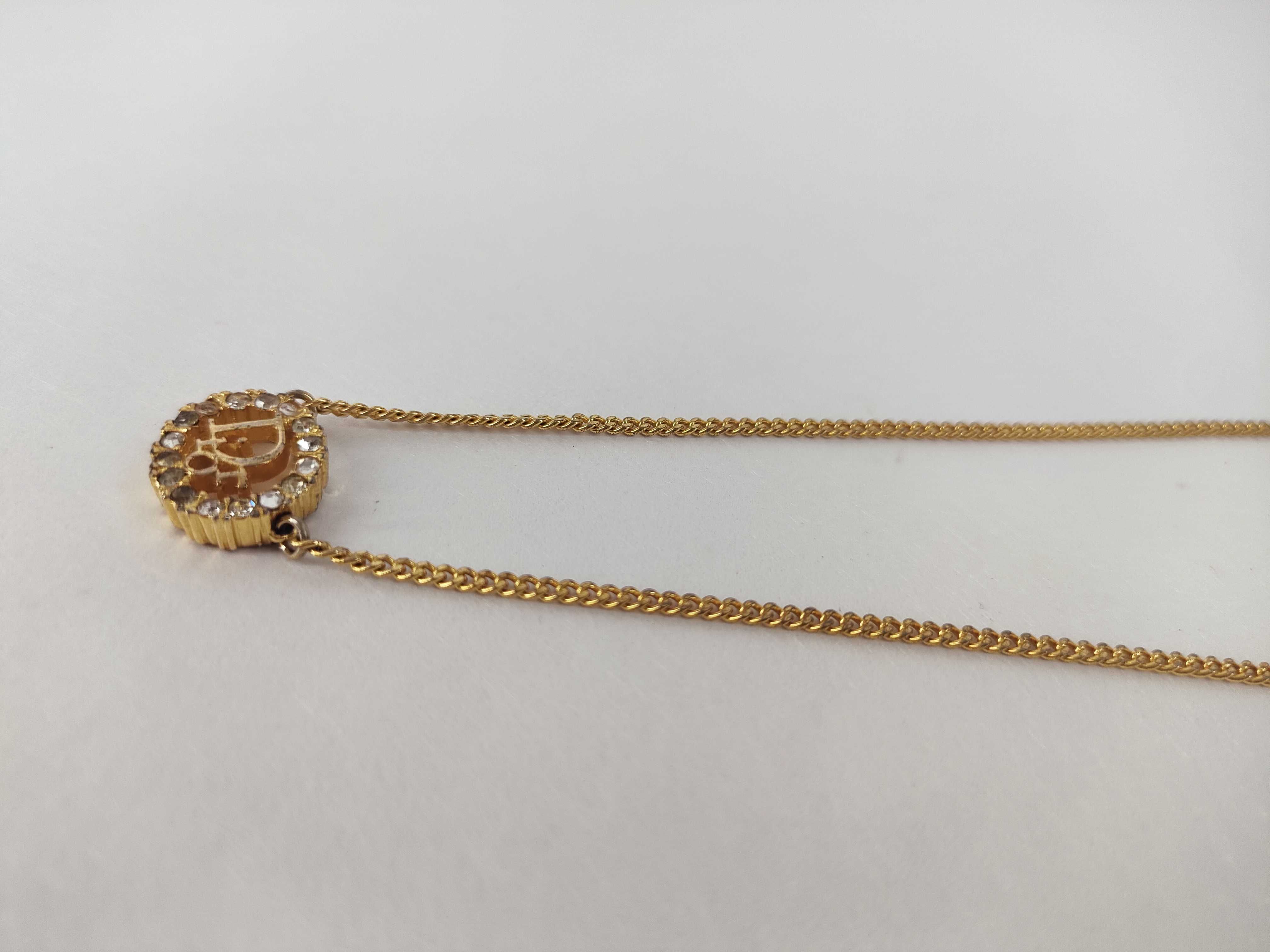 Logo Oval Rhinestone Gold Cuban Link Chain Necklace — view 6