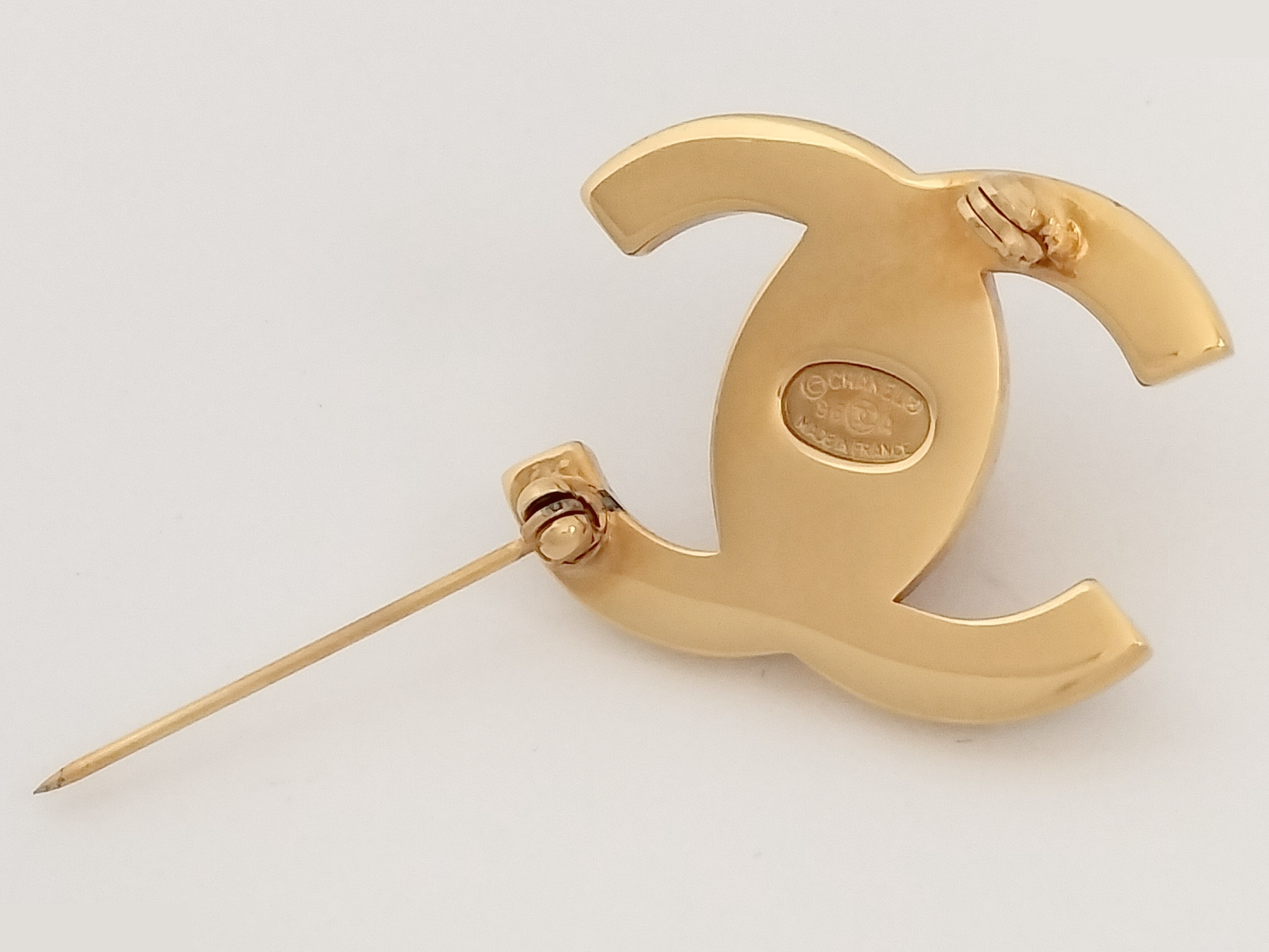 Coco Rhinestone Turnlock Gold Brooch — view 4