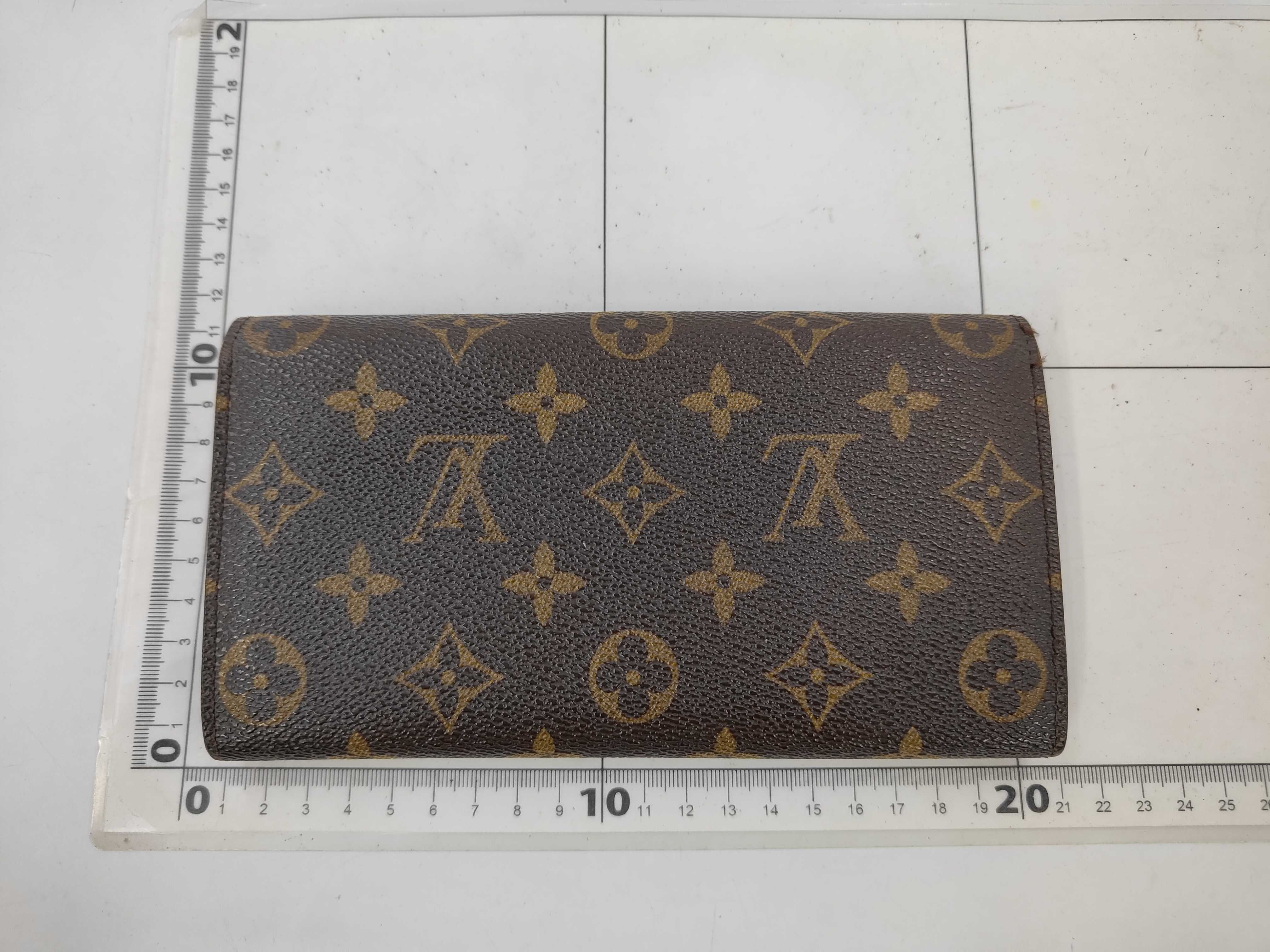 Monogram / Monogram / Portefeuille Sarah / M61734 / Long Wallet / PVC Wallet — view 2