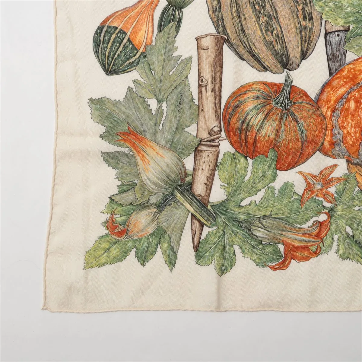 Carre 90 CITROUILLES & COLOQU INTES Pumpkin and Colocint Scarf, Cashmere x Silk, Beige. Shows wear, — view 5