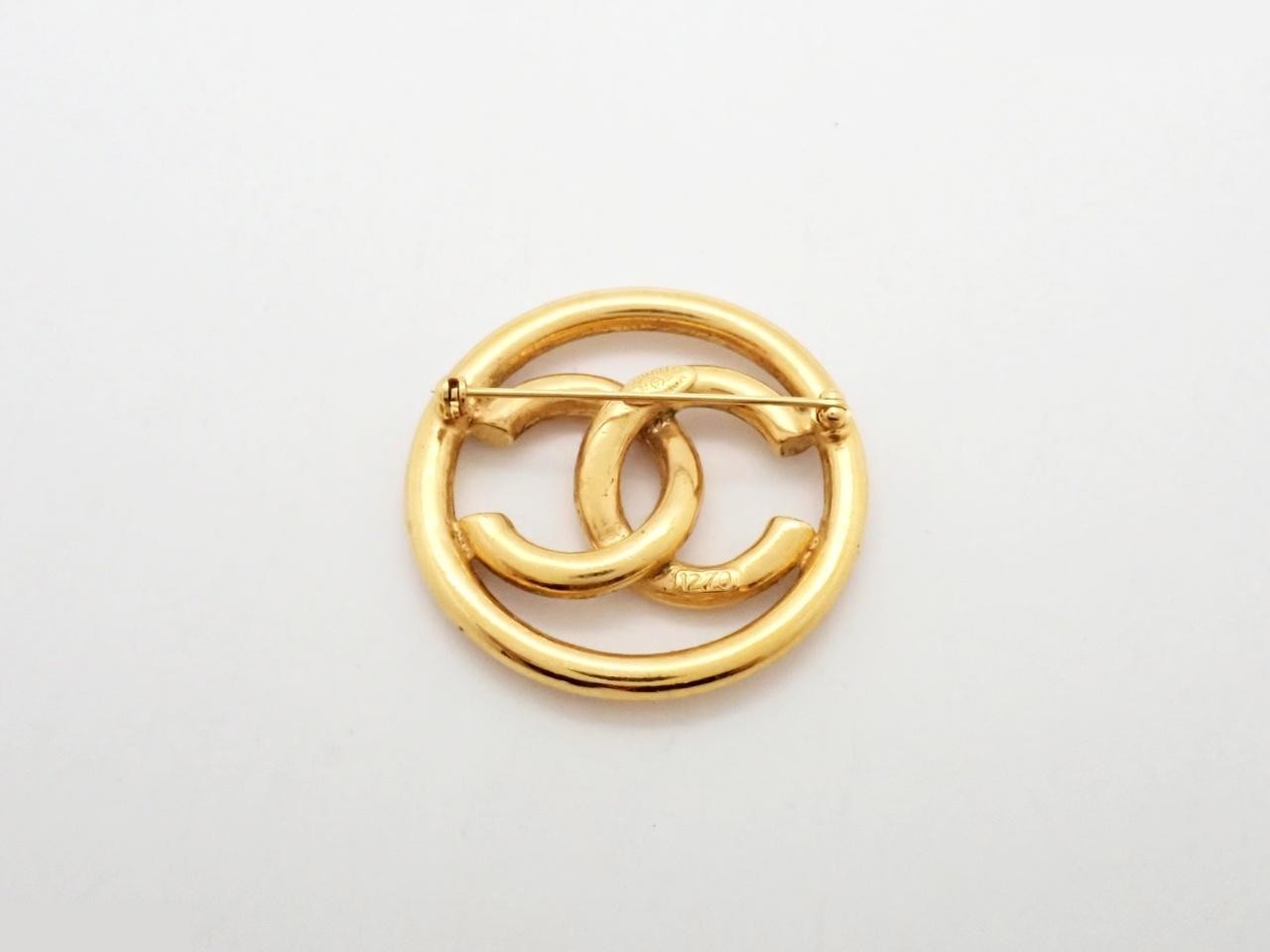 brooch GP — view 2