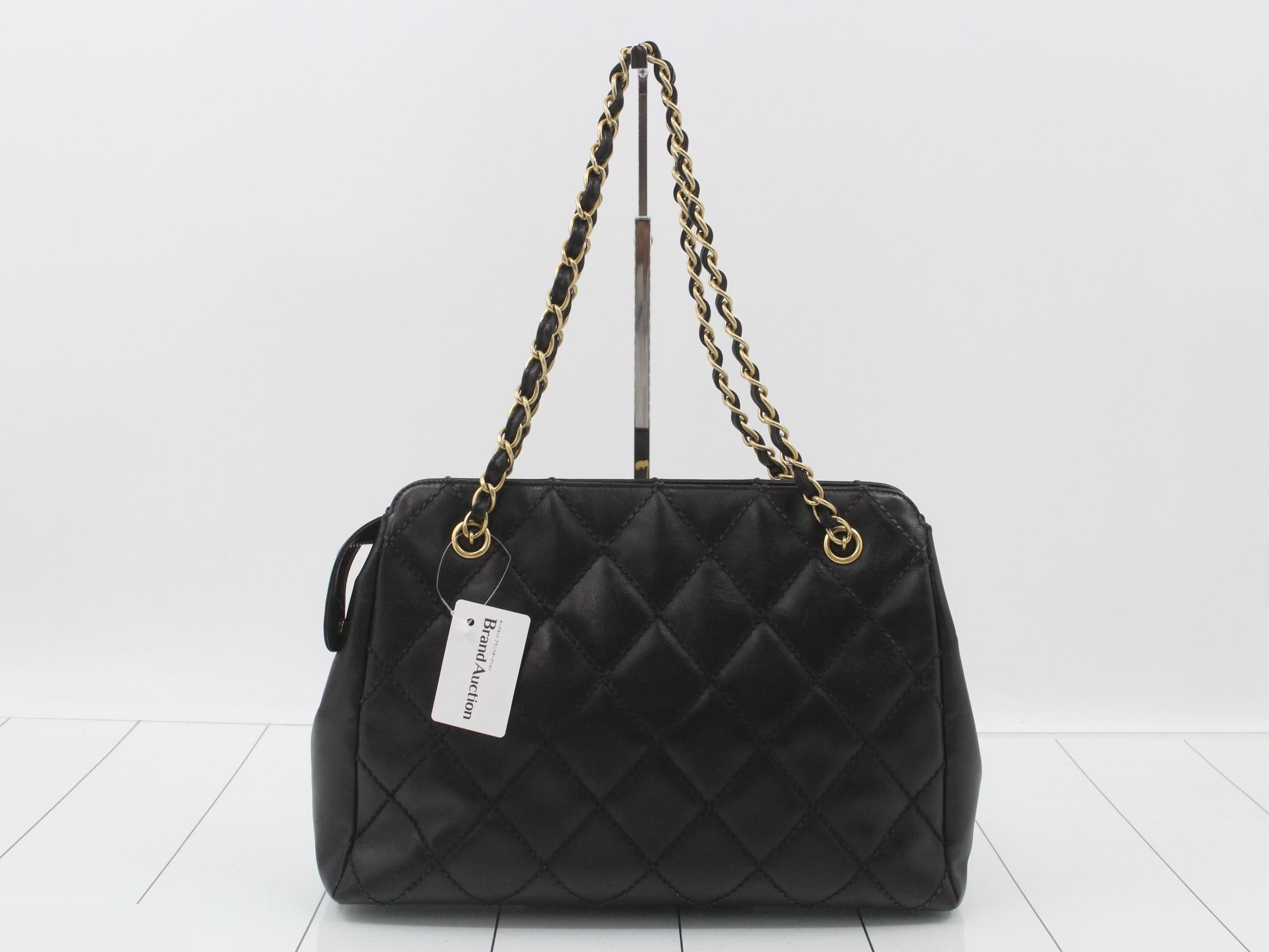 Lambskin Matelassé Chain Tote Bag, Black, Gold Hardware, Series 8 — view 2