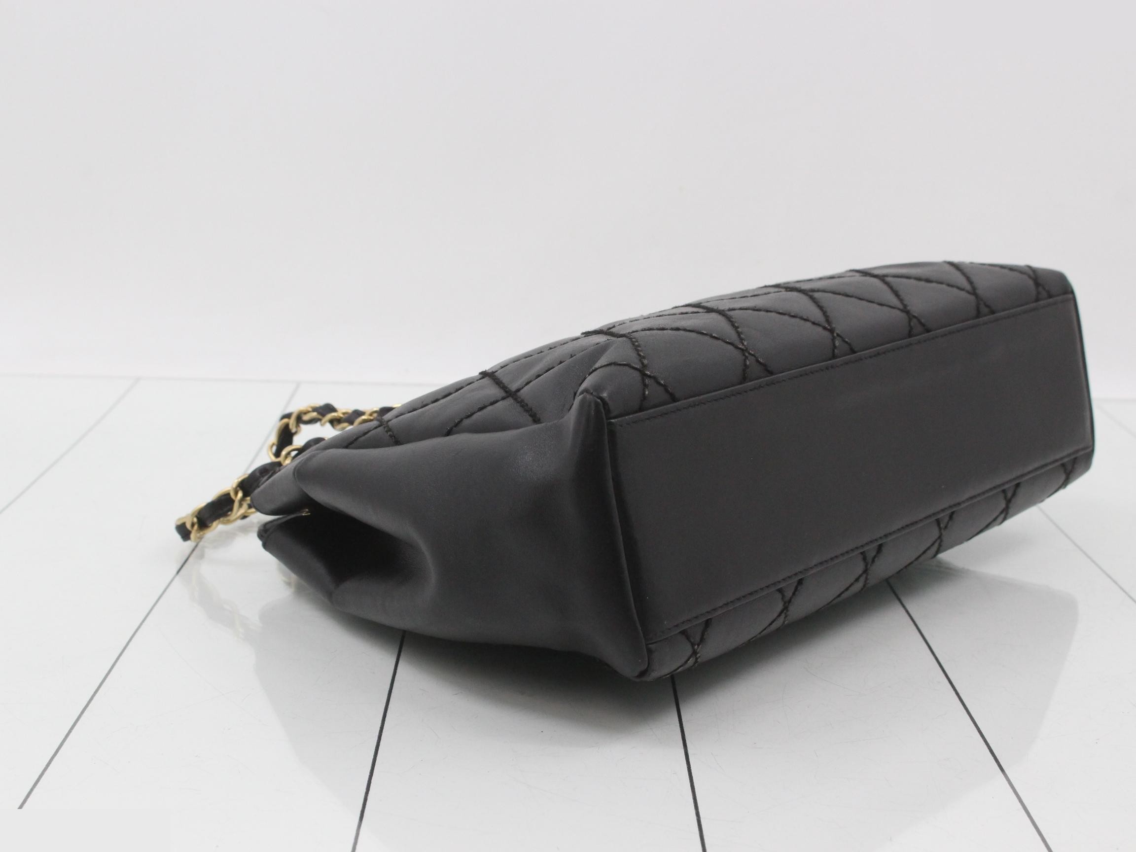 Lambskin Matelassé Chain Tote Bag, Black, Gold Hardware, Series 8 — view 5