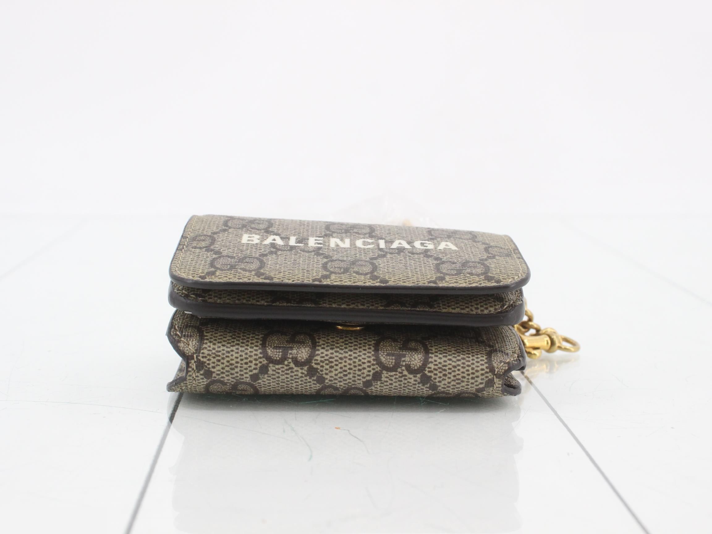 Unused Gucci collaboration item — view 3