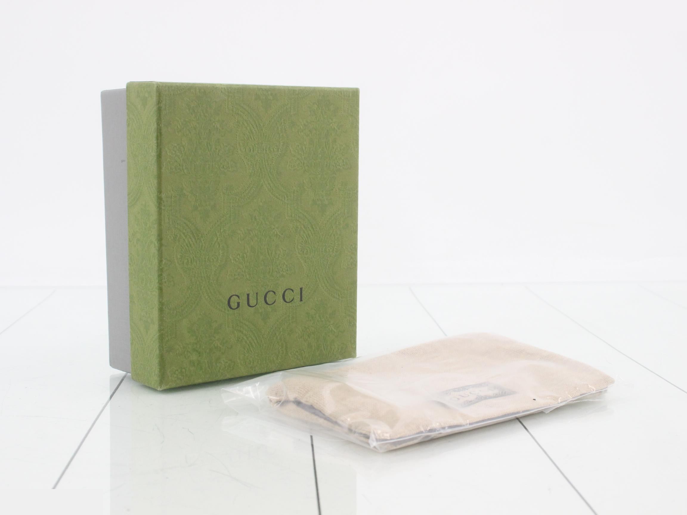Unused Gucci collaboration item — view 5