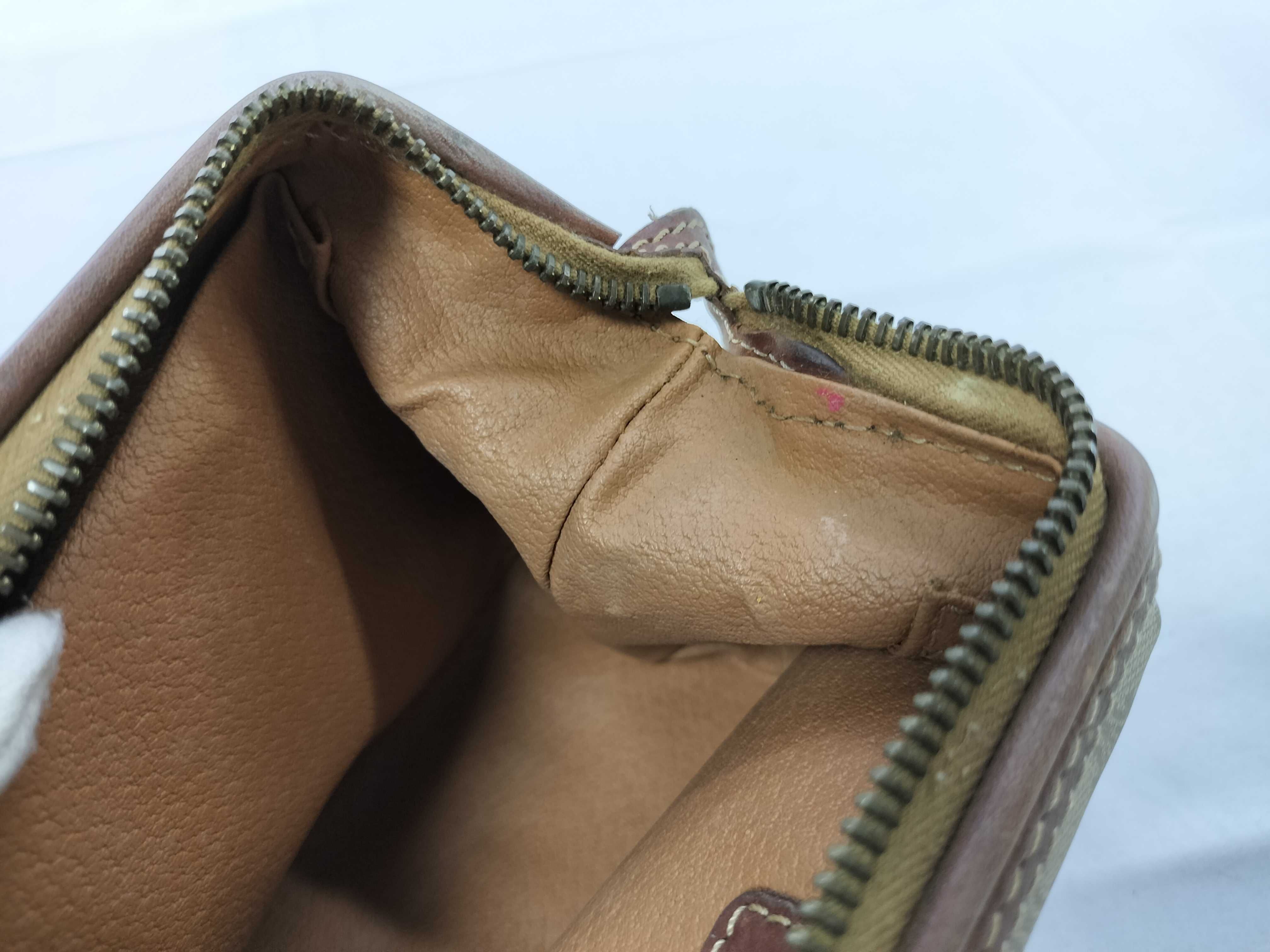 cosmetic pouch — view 7
