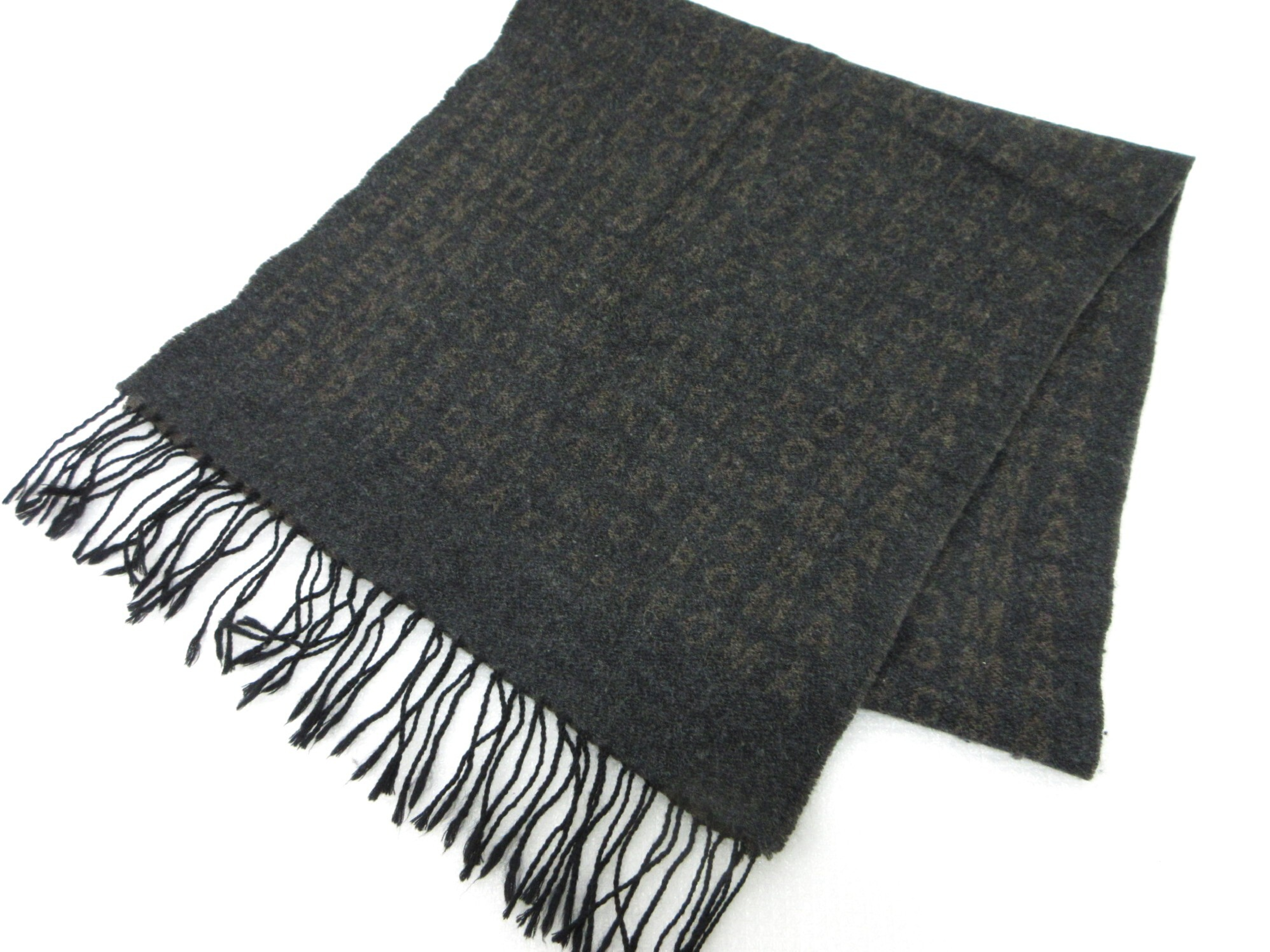 ROMA logo scarf, wool, and other accessories.