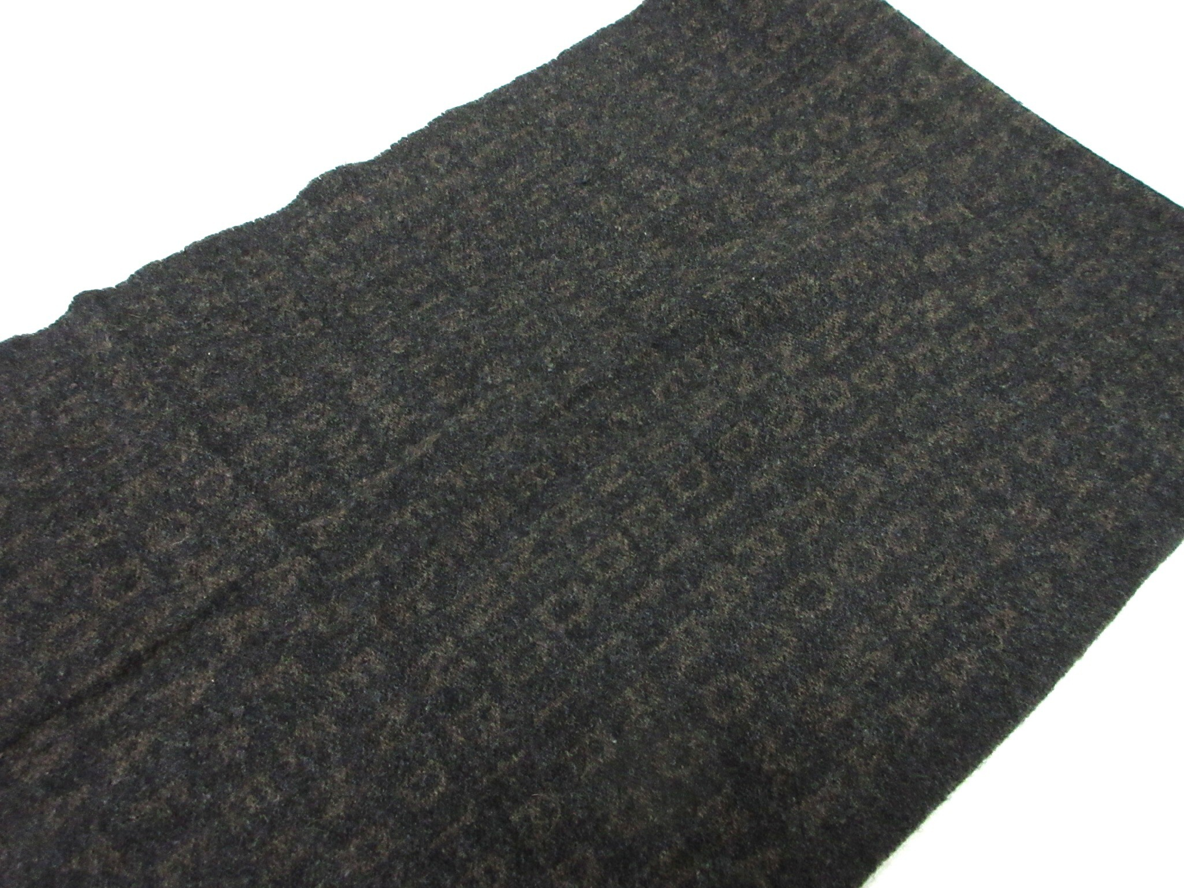 ROMA logo scarf, wool, and other accessories. — view 4