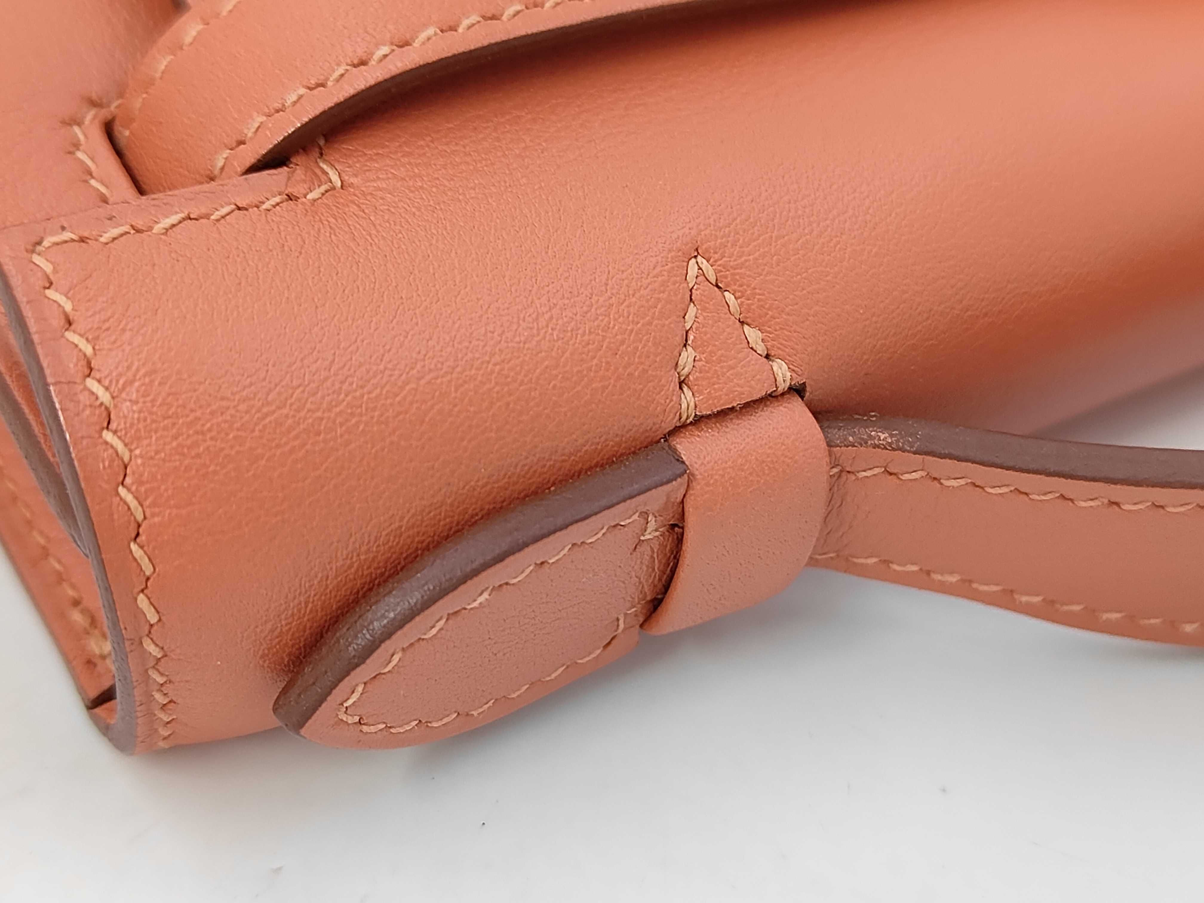 Kelly Pochette, gold hardware, L stamp, handbag — view 5