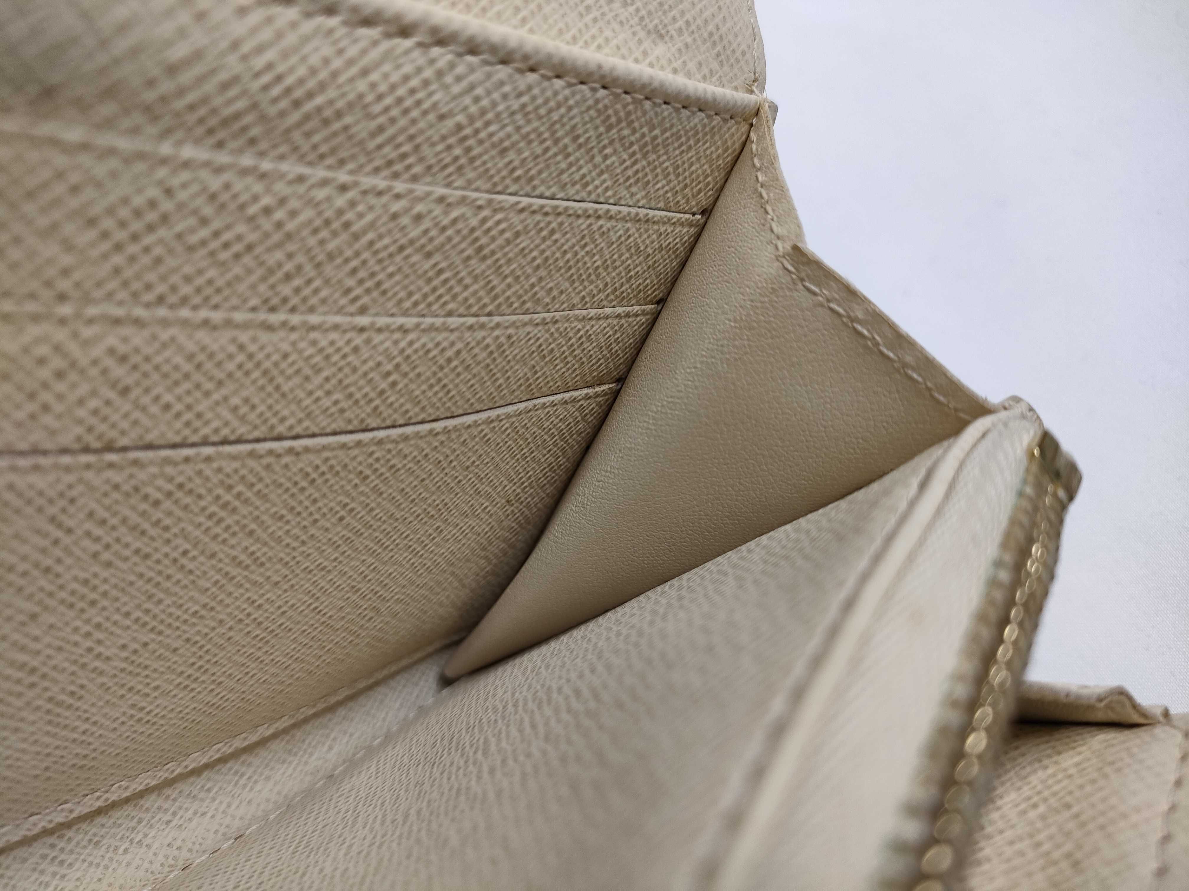 Damier Azur Portefeuille Sarah Wallet — view 9