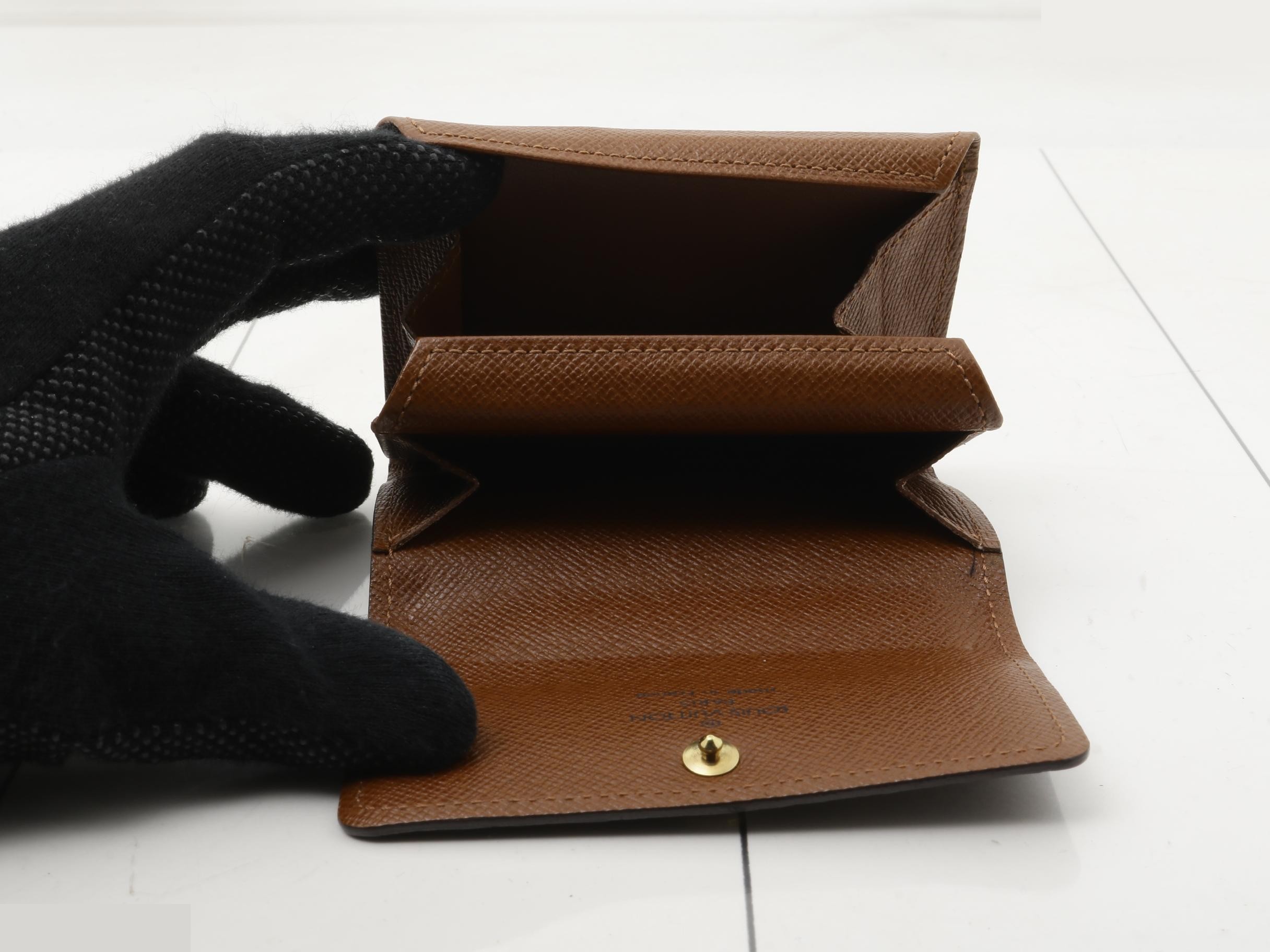 Coin case — view 4