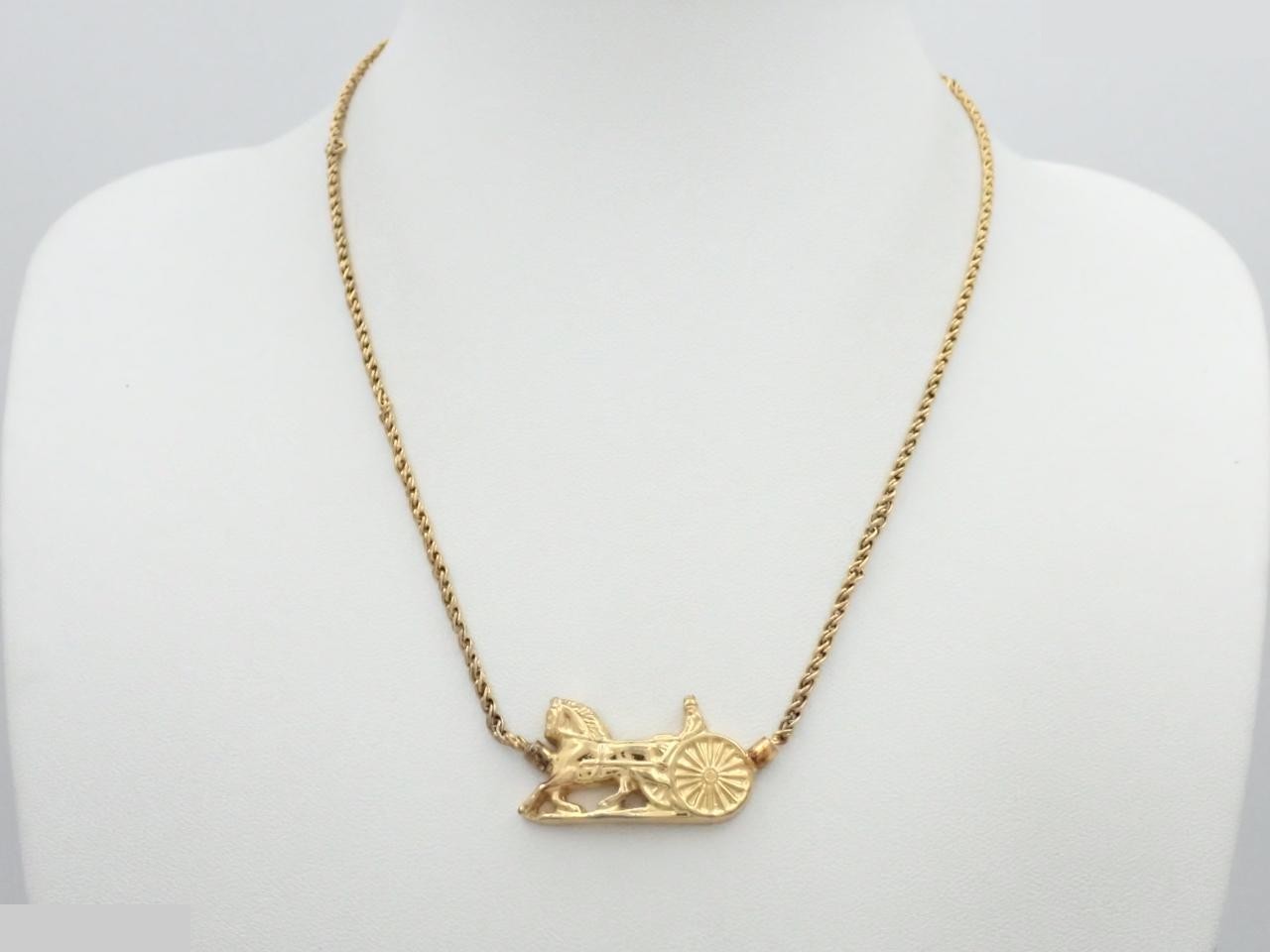 necklace — view 3