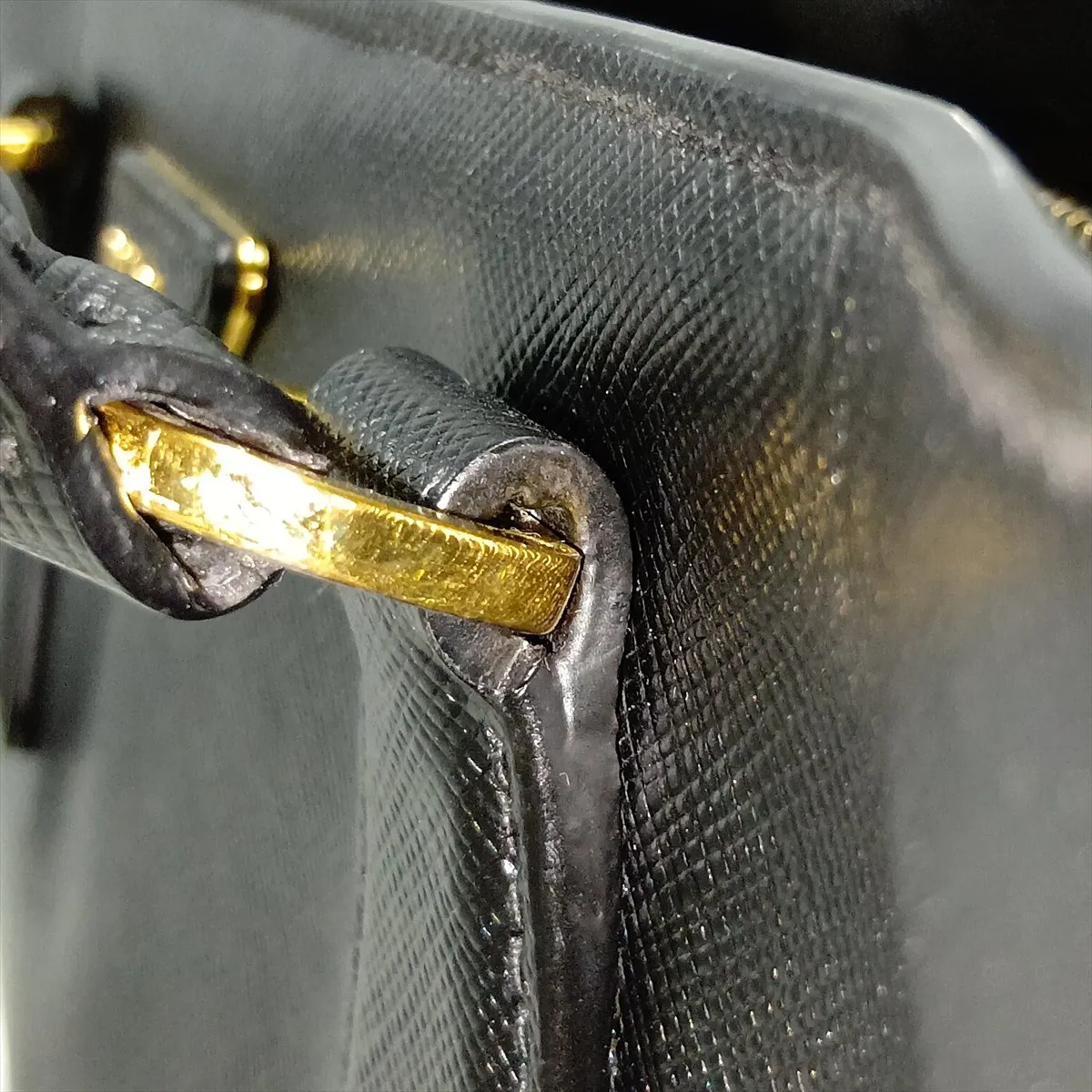Saffiano Galleria Leather 2-Way Handbag, Black — view 14