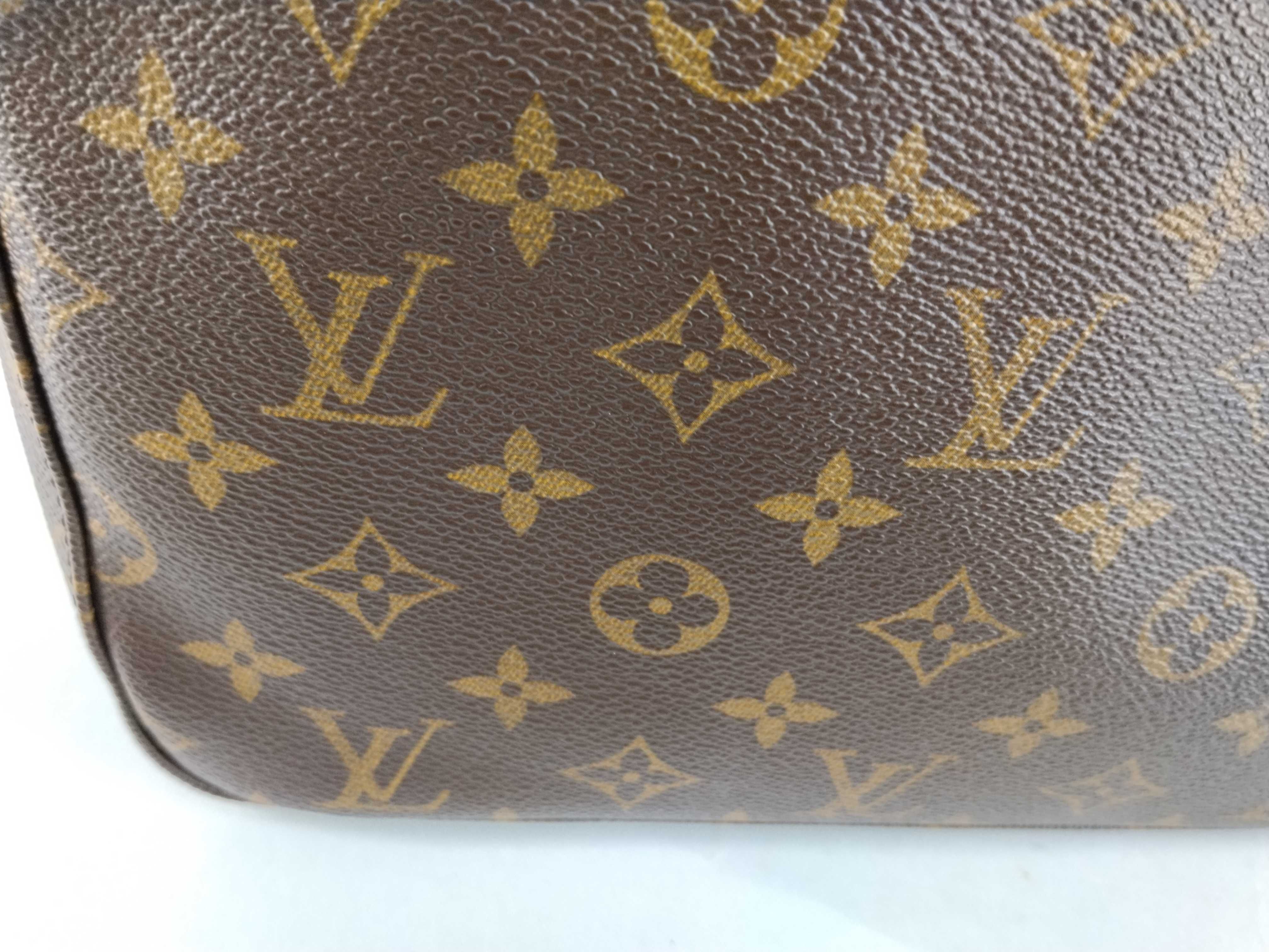Monogram Looping MM Shoulder Bag — view 13