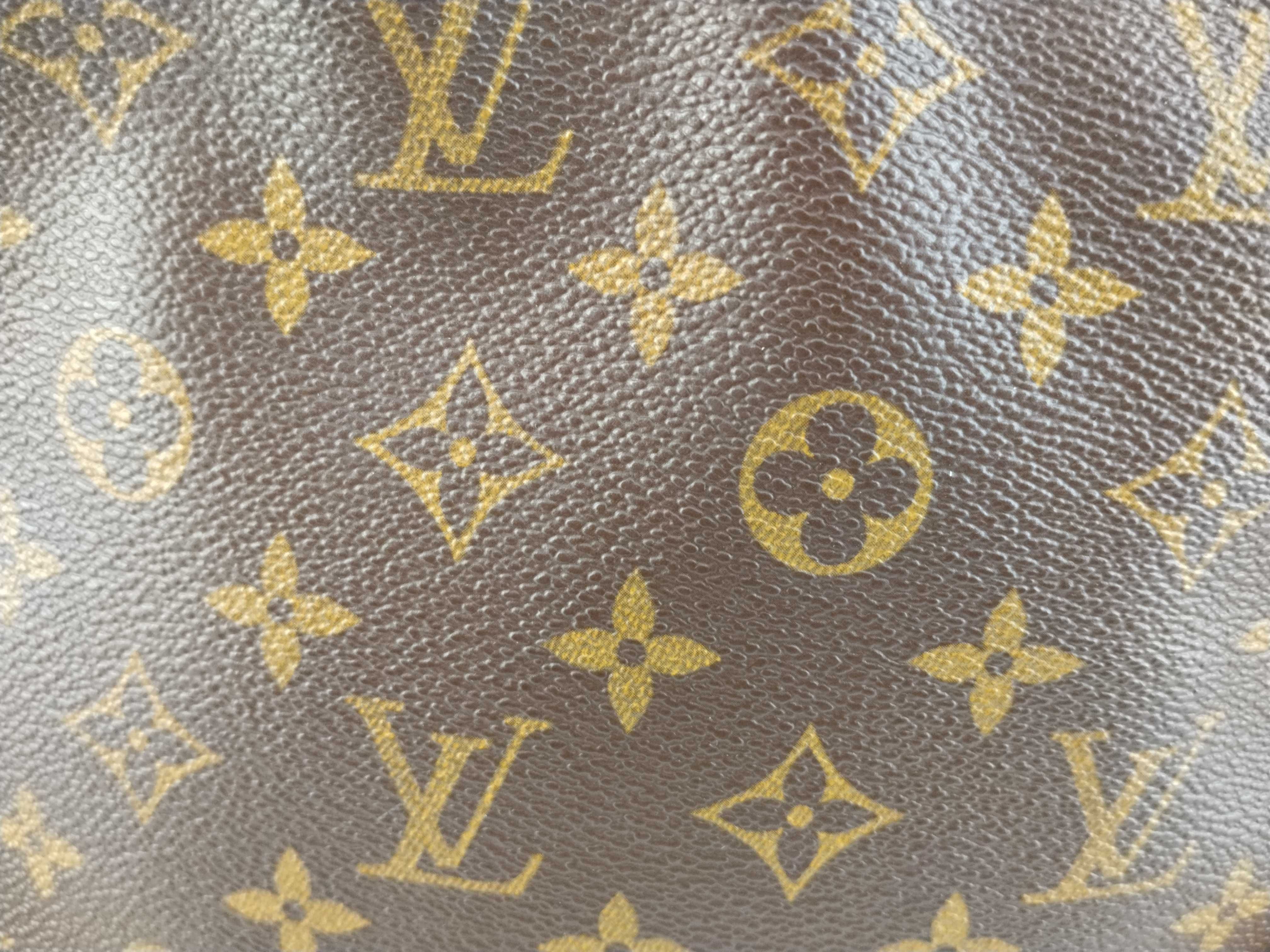 Monogram Looping MM Shoulder Bag — view 14