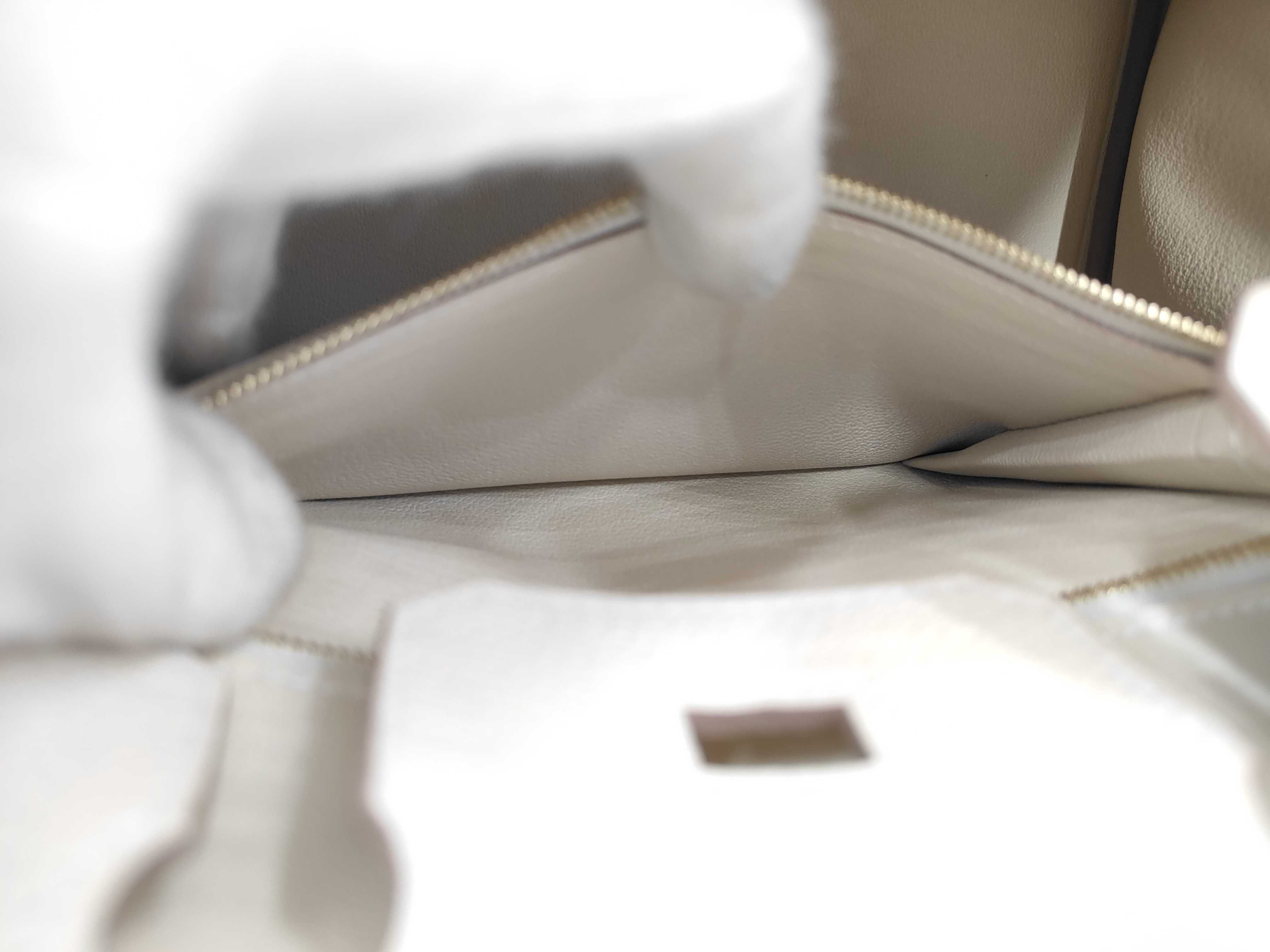 Birkin 25 Togo Leather, Gold Hardware, G Stamped Handbag — view 12